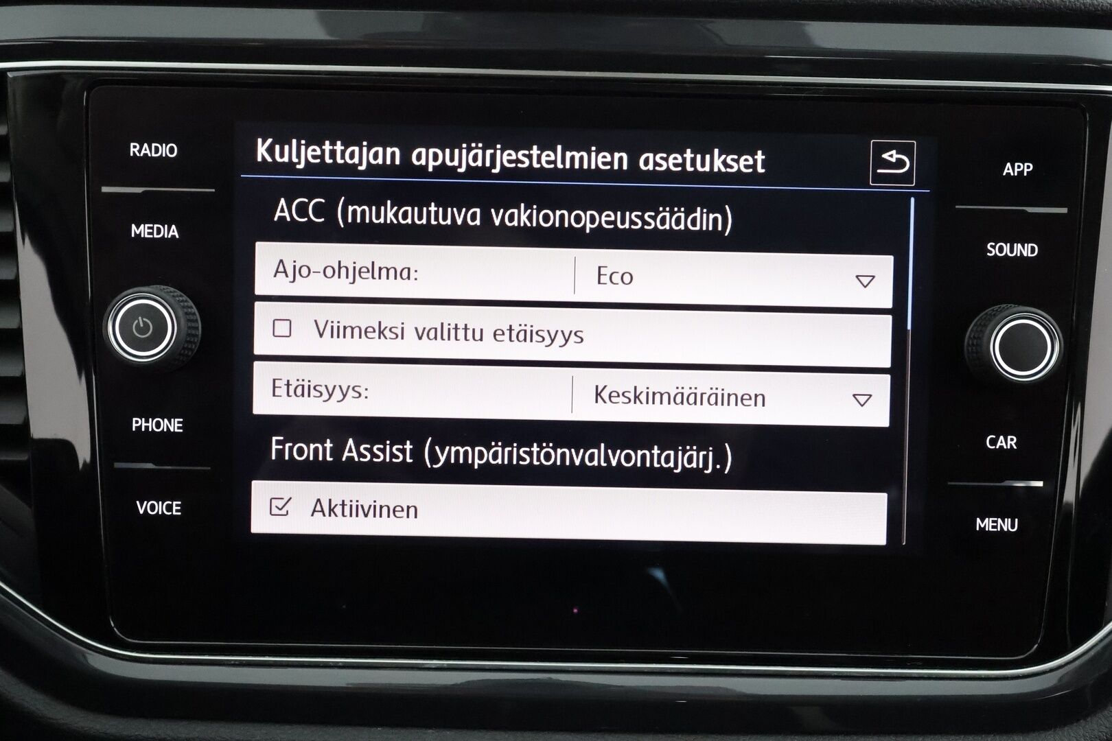 Volkswagen T-Roc 2019 Sport 1,5 TSI EVO 110 kW (150 hv) DSG-automaatti * Webasto / Adapt.Vakkari / Digimittari / LED / KeylessGo / P-Tutkat - Suomi-auto / Kahdet renkaat aluvanteilla / Siisti!