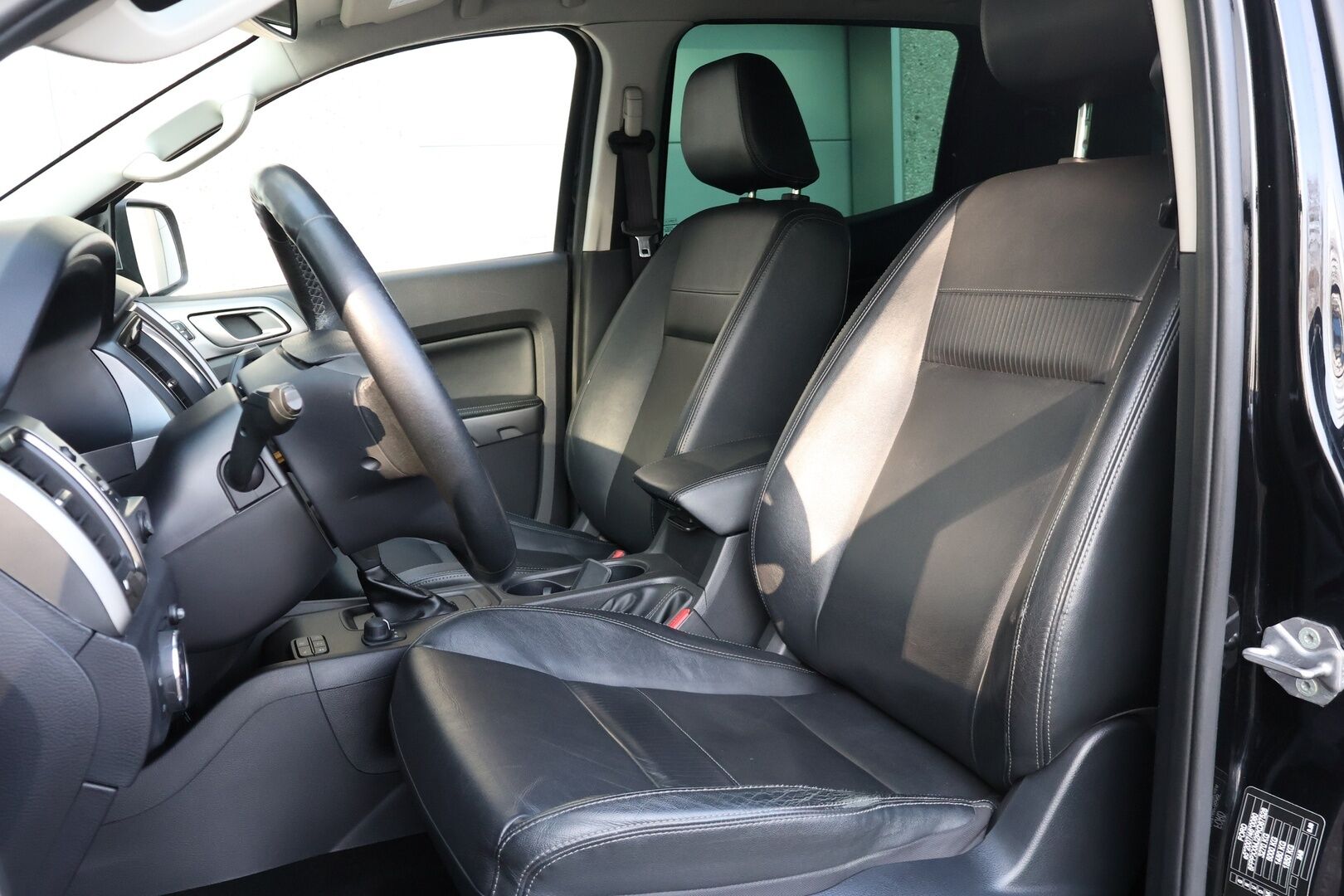 Ford Ranger 2019 Double Cab 2,0 TDCi 213 hp A10 4x4 Limited / Webasto / Nahkaverhoilu / Vetokoukku / Peruutuskamera / Astinlaudat / - HULLUT AVAJAISHULINAT KORKOTARJOUS 3,29 %