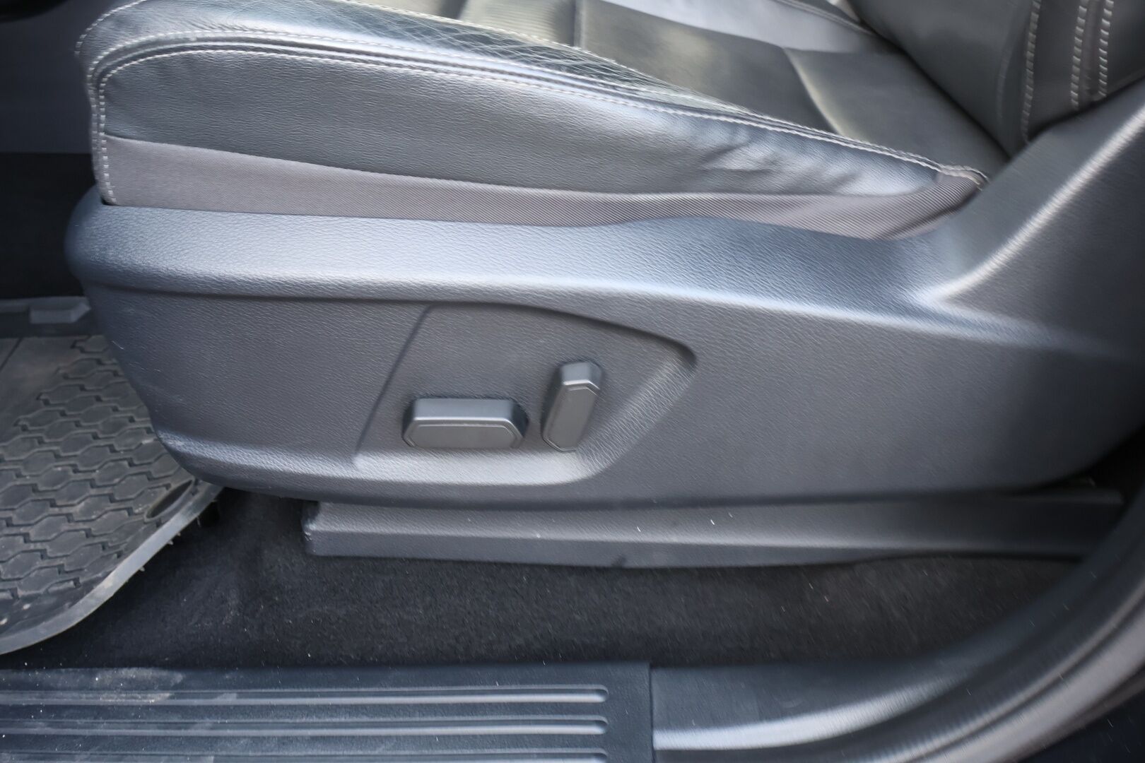 Ford Ranger 2019 Double Cab 2,0 TDCi 213 hp A10 4x4 Limited / Webasto / Nahkaverhoilu / Vetokoukku / Peruutuskamera / Astinlaudat / - HULLUT AVAJAISHULINAT KORKOTARJOUS 3,29 %