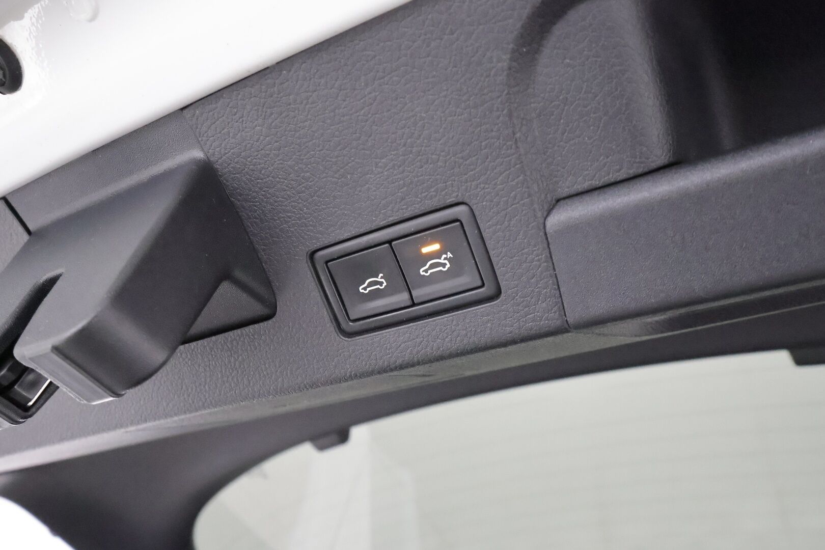 Volkswagen Arteon 2019 R-Line Limited Edition 2,0 TDI SCR 4MOTION DSG **Webasto / Koukku / Lasikattoluukku / Adapt.Vakkari / LED / P.kamera / - Suomi-auto / Kahdet Renkaat