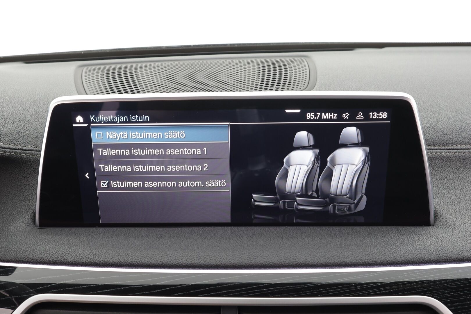 BMW 745 2020 G12 Sedan 745Le A xDrive M-Sport - | ACC | HUD | Comfort nahat muistilla | Laser | H/K | Sky Lounge | Panorama | Sähk. takapenkit | DAP | Eleohjaus | Comfort Access | P.kamera |