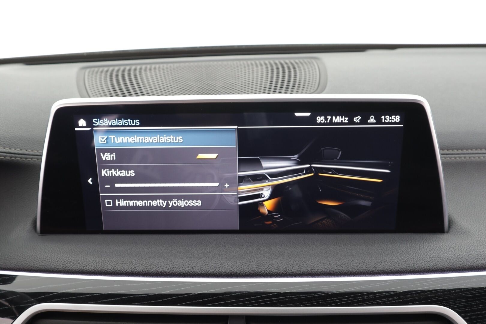 BMW 745 2020 G12 Sedan 745Le A xDrive M-Sport - | ACC | HUD | Comfort nahat muistilla | Laser | H/K | Sky Lounge | Panorama | Sähk. takapenkit | DAP | Eleohjaus | Comfort Access | P.kamera |
