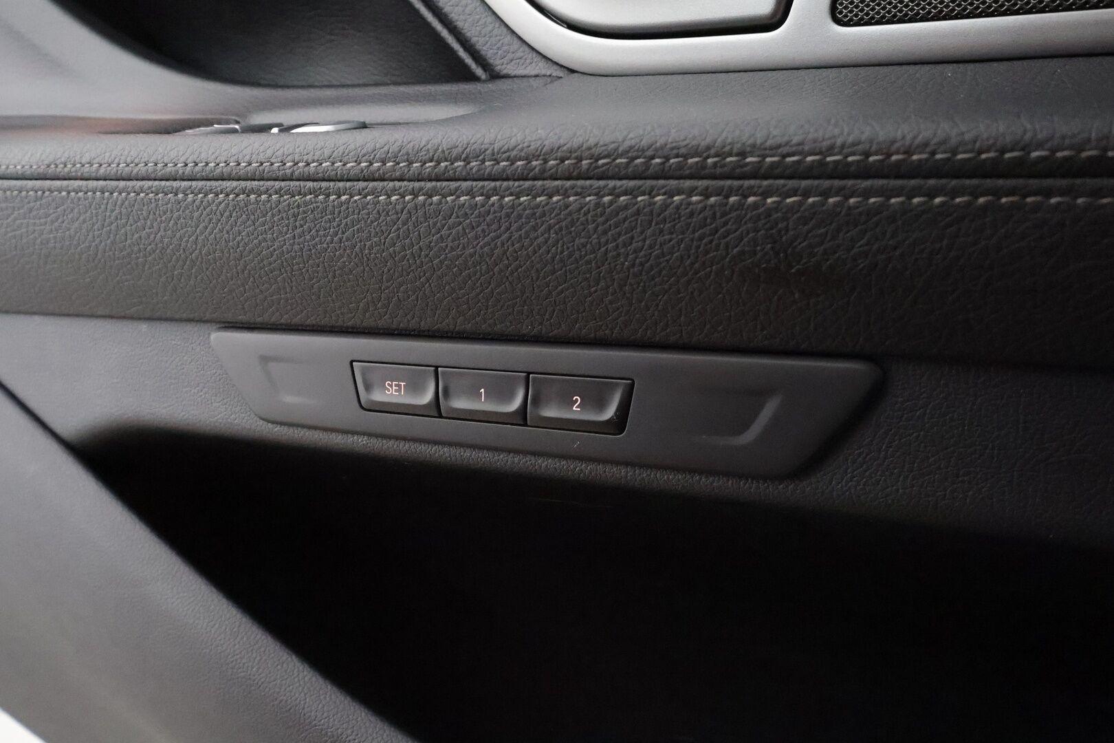 BMW 745 2020 G12 Sedan 745Le A xDrive M-Sport - | ACC | HUD | Comfort nahat muistilla | Laser | H/K | Sky Lounge | Panorama | Sähk. takapenkit | DAP | Eleohjaus | Comfort Access | P.kamera |