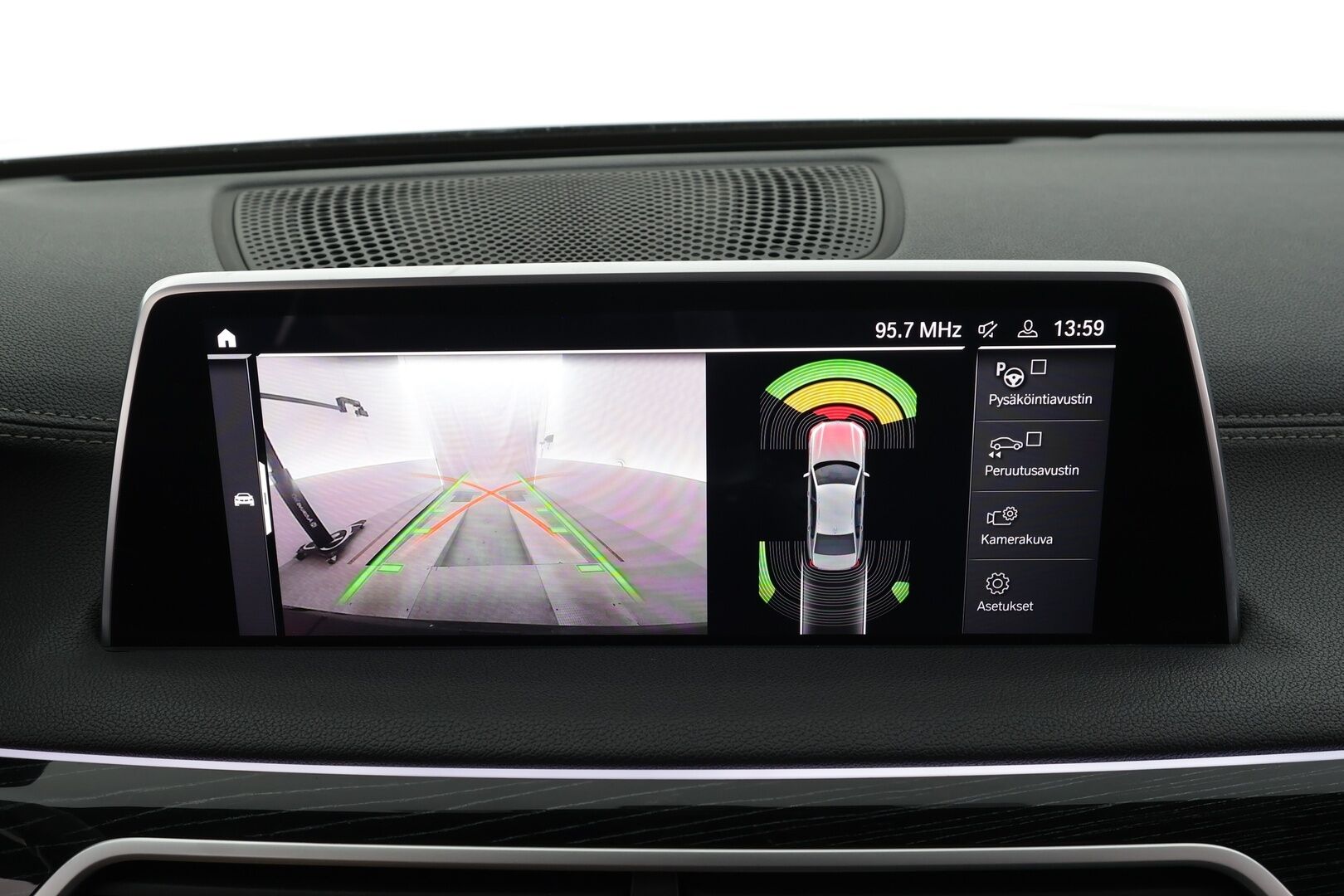 BMW 745 2020 G12 Sedan 745Le A xDrive M-Sport - | ACC | HUD | Comfort nahat muistilla | Laser | H/K | Sky Lounge | Panorama | Sähk. takapenkit | DAP | Eleohjaus | Comfort Access | P.kamera |