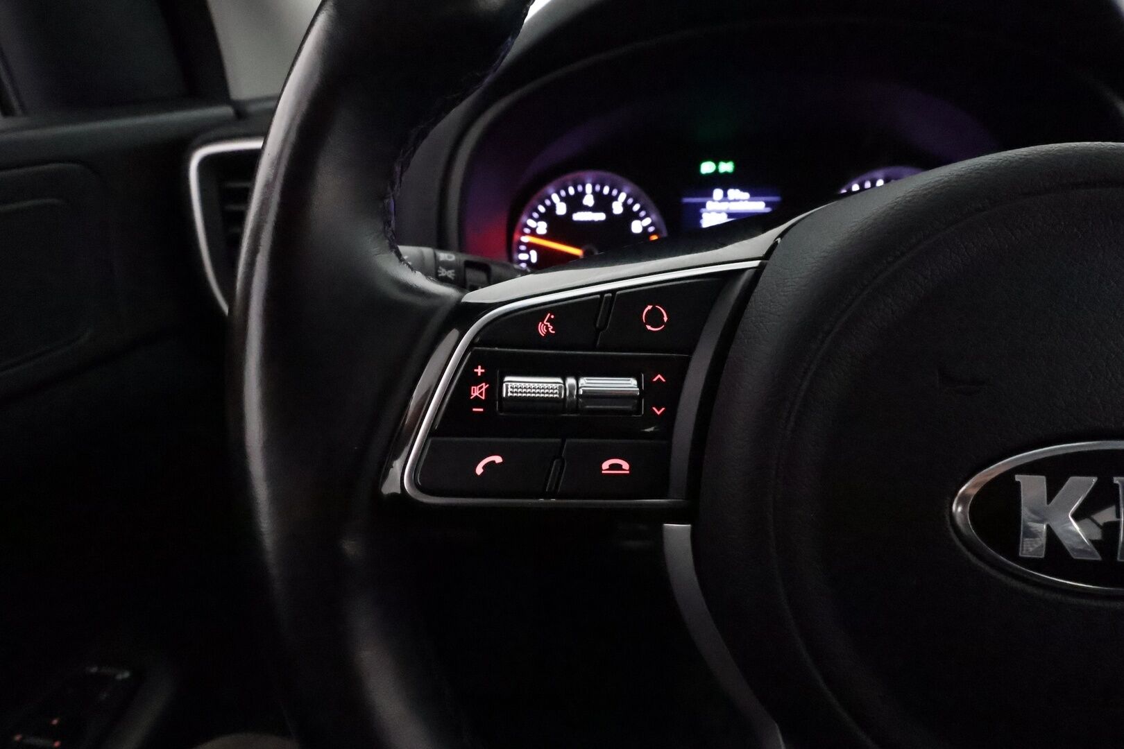 Kia Sportage 2020 1,6 T-GDI ISG Urban Active DCT A/T EcoDynamics **Suomi-auto / Apple&Android / P.kamera / Ratinlämmitin / Lohko** - Merkkihuollettu / Kahdet renkaat aluvanteilla