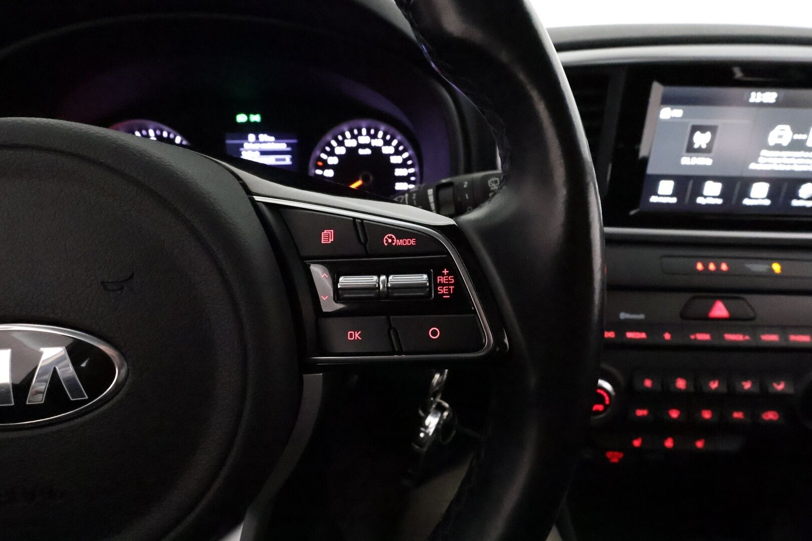 Kia Sportage 2020 1,6 T-GDI ISG Urban Active DCT A/T EcoDynamics **Suomi-auto / Apple&Android / P.kamera / Ratinlämmitin / Lohko** - Merkkihuollettu / Kahdet renkaat aluvanteilla