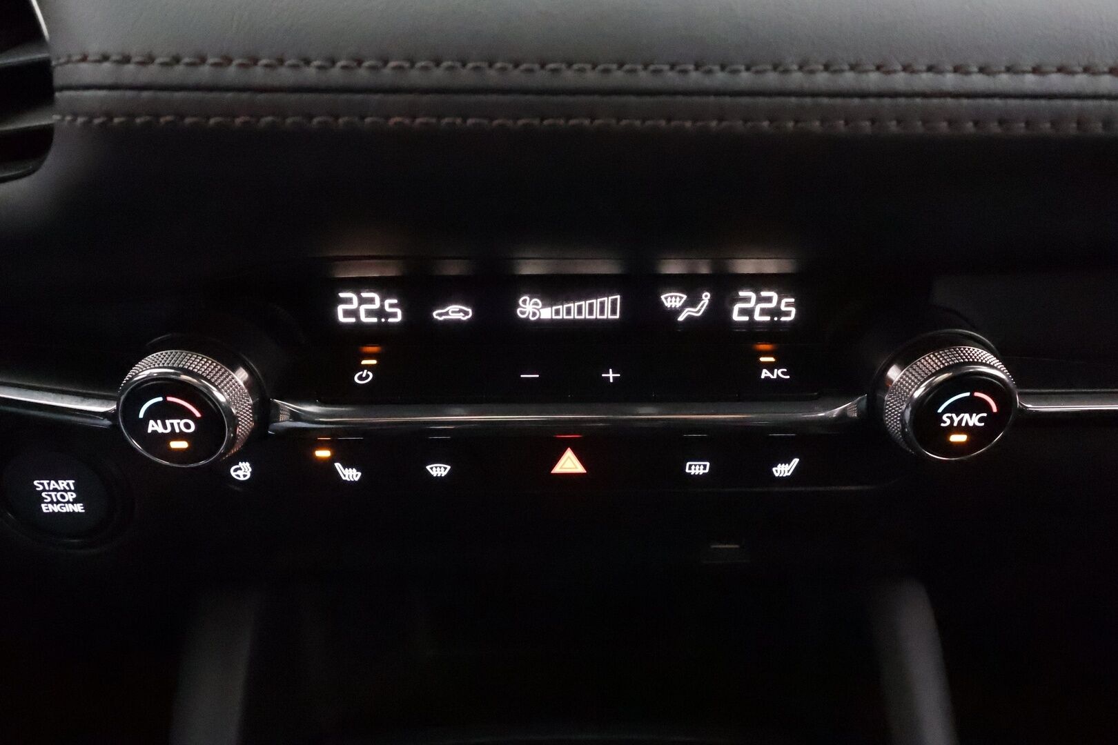 Mazda Mazda3 2020 Hatchback 2,0 (122 hv) SKYACTIV-G Vision Plus Business AT HL2Y * ACC / P.kamera / Lohko+Sisä / Navi * - Suomi-auto / Kahdet renkaat aluvanteilla