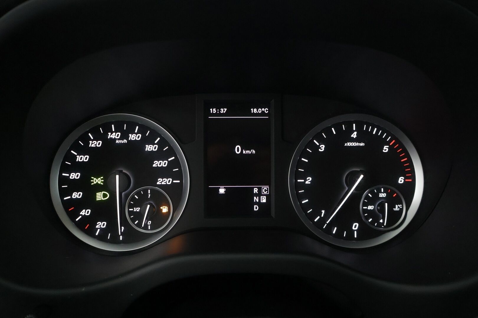 Mercedes-Benz Vito 2019 Tourer 114CDI normaali A1 A * ALV / Vakkari / Bluetooth * - 3,99 % KORKOTARJOUS TÄHÄN AUTOON 28.9. ASTI! - * ALV / Suomi-auto / 9-paik. / 2x renkaat ja vanteet *