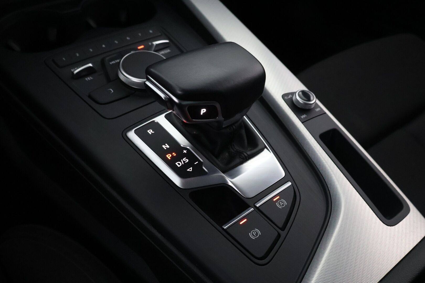 Audi A5 2019 Sportback Business Sport g-tron Edition 40 g-tron S tronic - Webasto / Sporttipenkit / Matrix LED / KeylessGo / Vetokoukku / Muistipenkki / Huippuvarusteet!