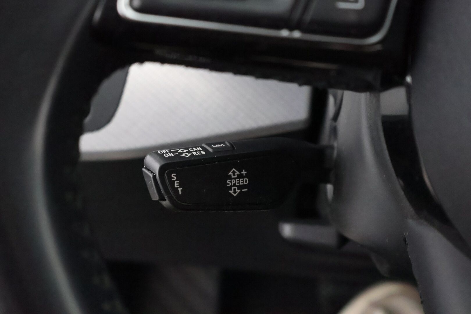 Audi A5 2019 Sportback Business Sport g-tron Edition 40 g-tron S tronic - Webasto / Sporttipenkit / Matrix LED / KeylessGo / Vetokoukku / Muistipenkki / Huippuvarusteet! - HULLU BLACKWEEK KORKOTARJOUS 2,49%