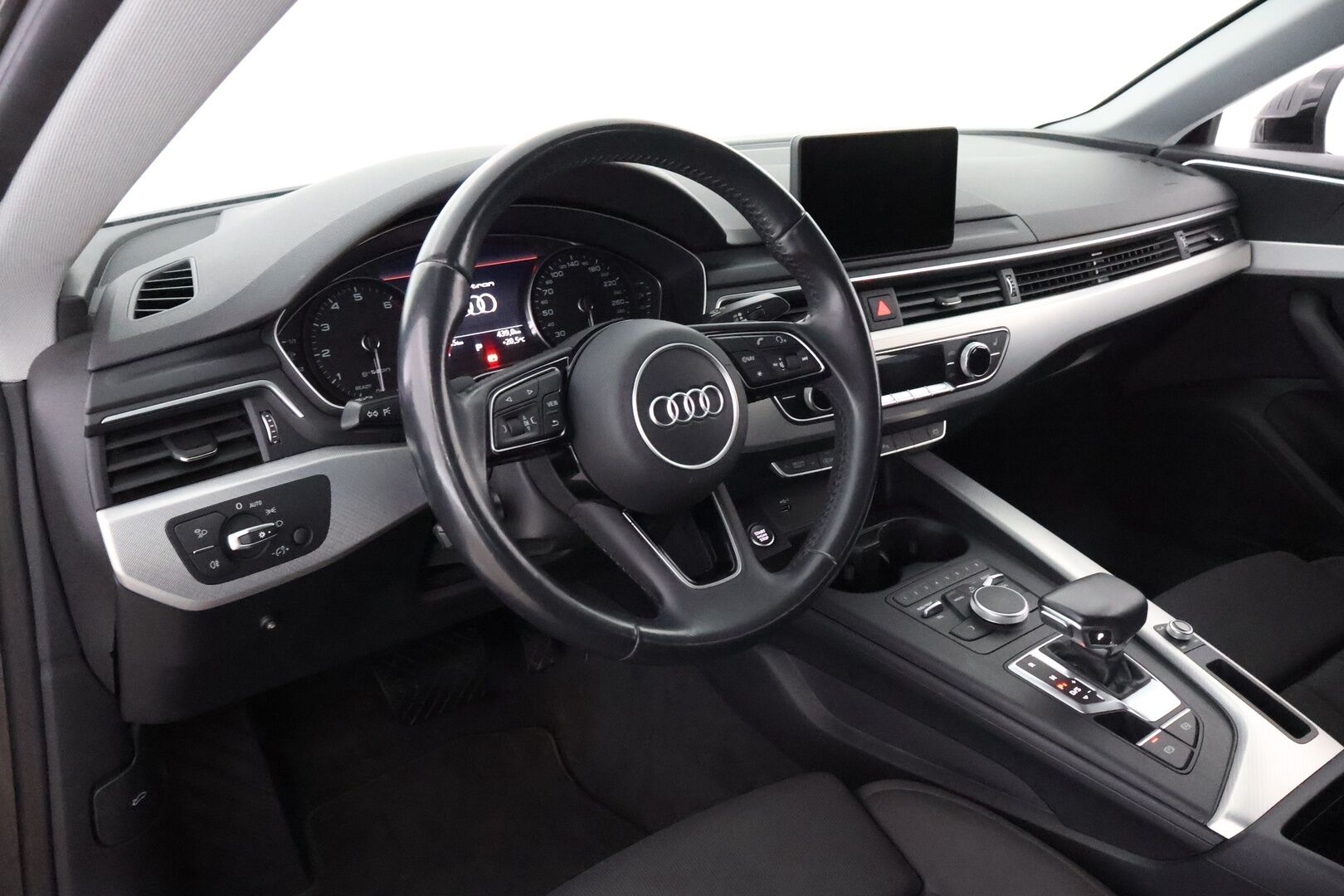 Audi A5 2019 Sportback Business Sport g-tron Edition 40 g-tron S tronic - Webasto / Sporttipenkit / Matrix LED / KeylessGo / Vetokoukku / Muistipenkki / Huippuvarusteet!
