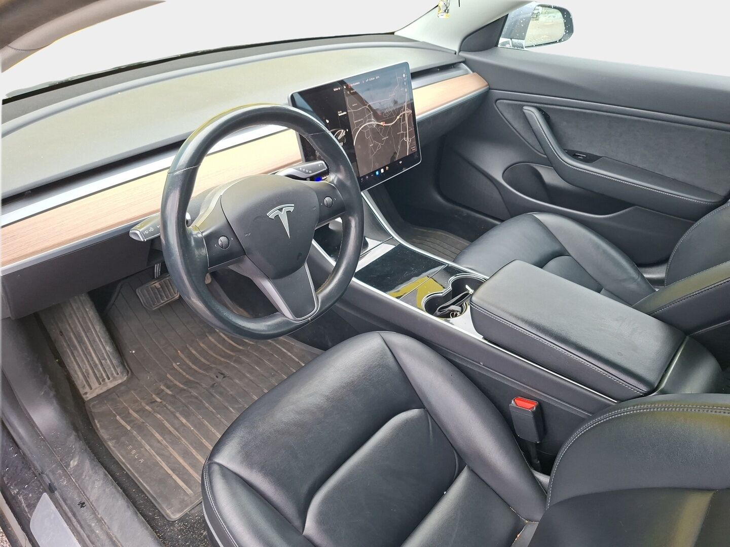 Tesla Model 3 2019 Standard RWD Plus - Suomiauto | Premium Audio | Lasikatto | Nahkasisusta | Peruutuskamera | Adapt.LED | Ratinlämmitys | 4x Penkinlämmitys | 2x Renkaat Aluvantein!