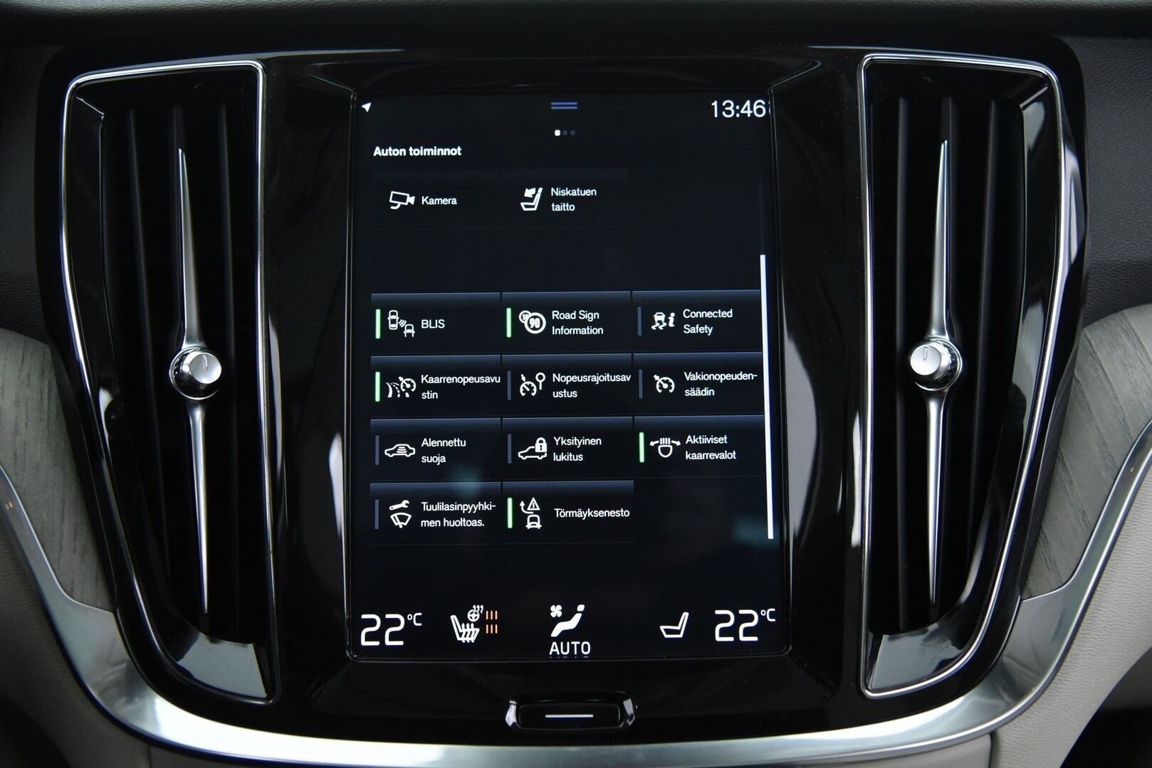 Volvo V60 2020 T8 TwE AWD Business Inscription aut / Adapt.Vakkari / Suomi-auto / Muistipenkki / Panorama - BLIS / KeyLessGo / P-kamera