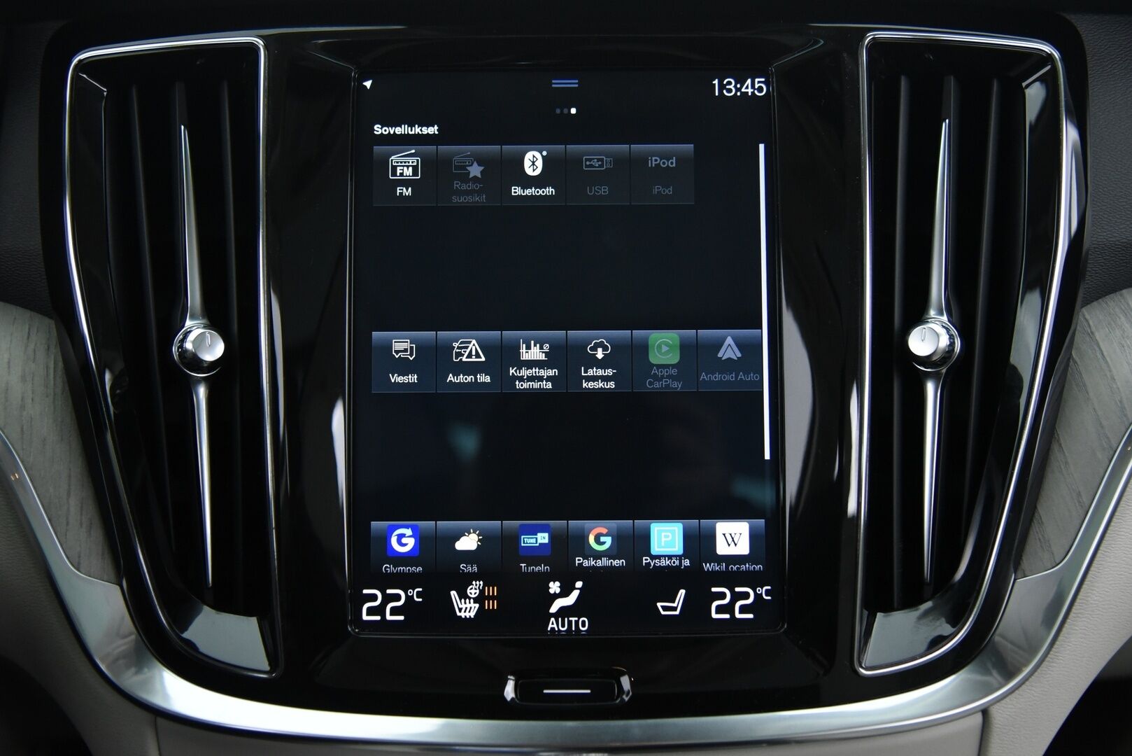 Volvo V60 2020 T8 TwE AWD Business Inscription aut / Adapt.Vakkari / Suomi-auto / Muistipenkki / Panorama - BLIS / KeyLessGo / P-kamera