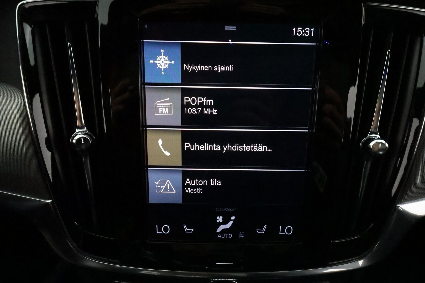 Volvo V90 2020 T8 TwE AWD R-Design aut **Panorama / Webasto / Koukku / Sporttipenkki Muistilla / ACC / H&K / Full-LED / 360° Kamera** - 3,99 % KORKOTARJOUS TÄHÄN AUTOON 14.9. ASTI! - Suomi-auto / 2x Latauskaapelit / Kahdet Renkaat / Merkkihuollettu!