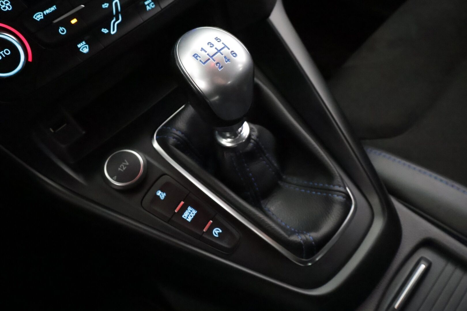 FORD Focus 2018 2,3 EcoBoost 350 hv start/stop M6 RS 5-ovinen - | Drift Mode | Recaro - kuppipenkit | Sony Audio | Xenon | Nahka-alcantara | P.kamera | Apple & Android | Merkkihuollot | 2x renkaat aluin |