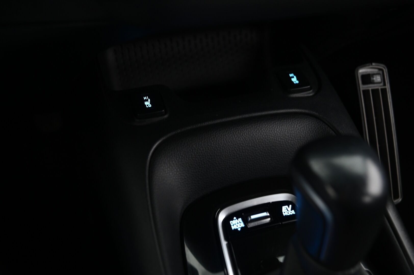 Toyota Corolla 2019 Touring Sports 2,0 Hybrid Active *ACC / Kessy / Kamera / Navi / Lämpöratti / LED / Lohko** - Suomiauto / Merkkihuollettu / 2x renkaat 