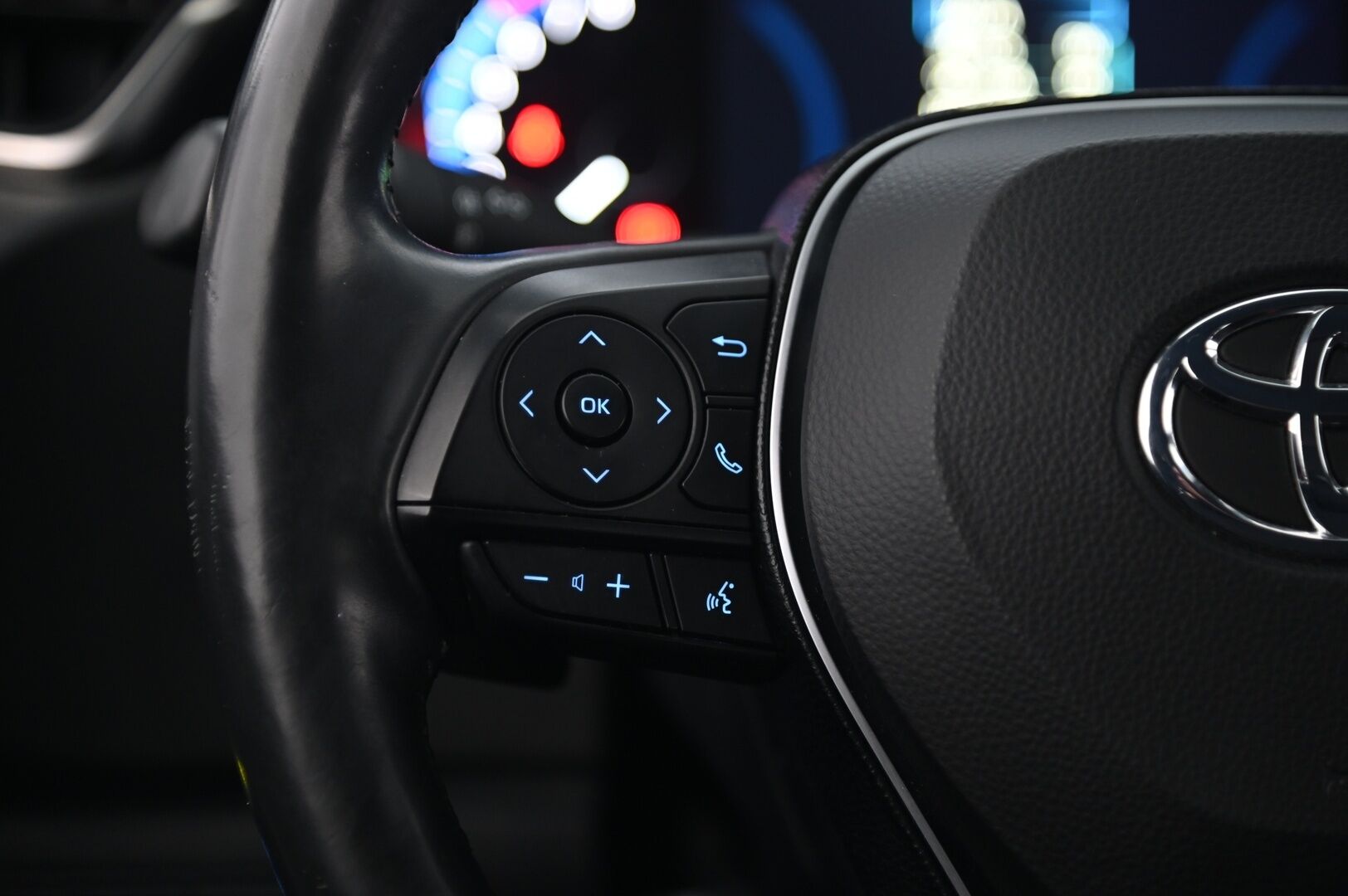 Toyota Corolla 2019 Touring Sports 2,0 Hybrid Active *ACC / Kessy / Kamera / Navi / Lämpöratti / LED / Lohko** - Suomiauto / Merkkihuollettu / 2x renkaat 