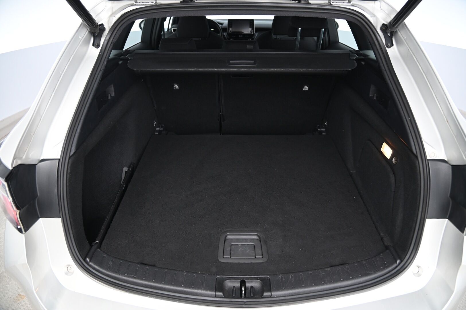 Toyota Corolla 2019 Touring Sports 2,0 Hybrid Active *ACC / Kessy / Kamera / Navi / Lämpöratti / LED / Lohko** - Suomiauto / Merkkihuollettu / 2x renkaat 