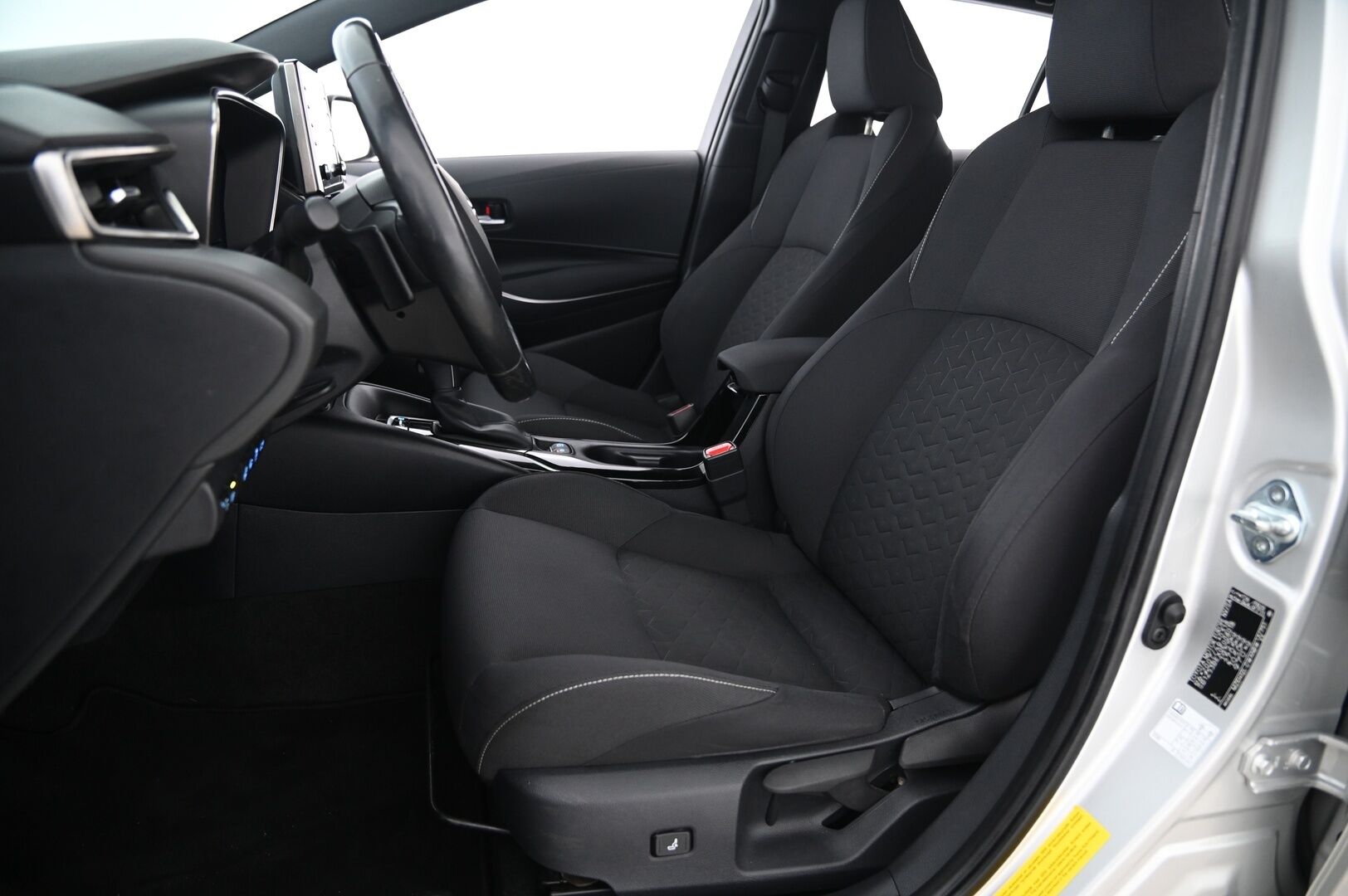 Toyota Corolla 2019 Touring Sports 2,0 Hybrid Active *ACC / Kessy / Kamera / Navi / Lämpöratti / LED / Lohko** - Suomiauto / Merkkihuollettu / 2x renkaat 