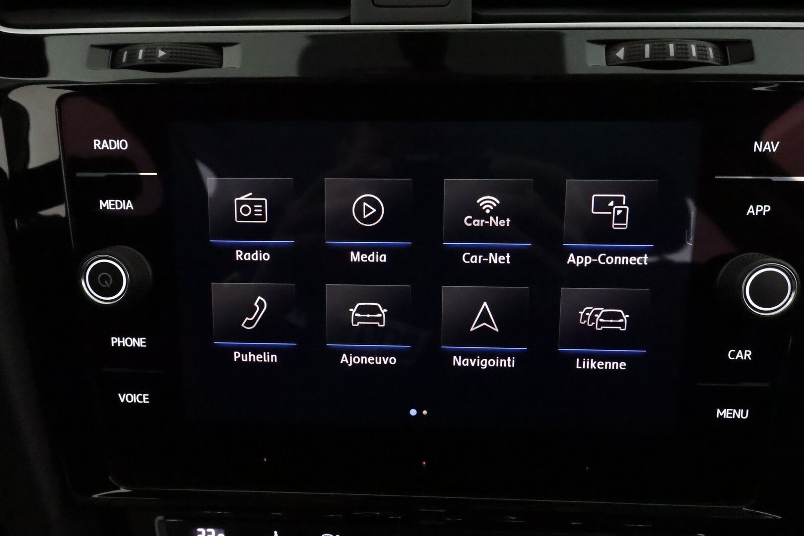 Volkswagen Golf 2019 Highline 1,0 TSI 85 kW (115 hv) DSG-automaatti * Webasto / Adapt.Vakkari / Peruutuskamera / Digimittari /  LED / KeylessGo - Suomi-auto / Kahdet renkaat aluvanteilla / Poikkeukselliset varusteet!