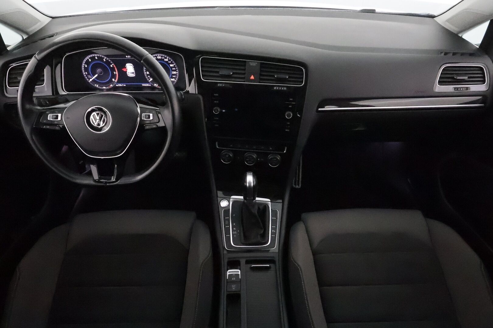 Volkswagen Golf 2019 Highline 1,0 TSI 85 kW (115 hv) DSG-automaatti * Webasto / Adapt.Vakkari / Peruutuskamera / Digimittari /  LED / KeylessGo - Suomi-auto / Kahdet renkaat aluvanteilla / Poikkeukselliset varusteet!