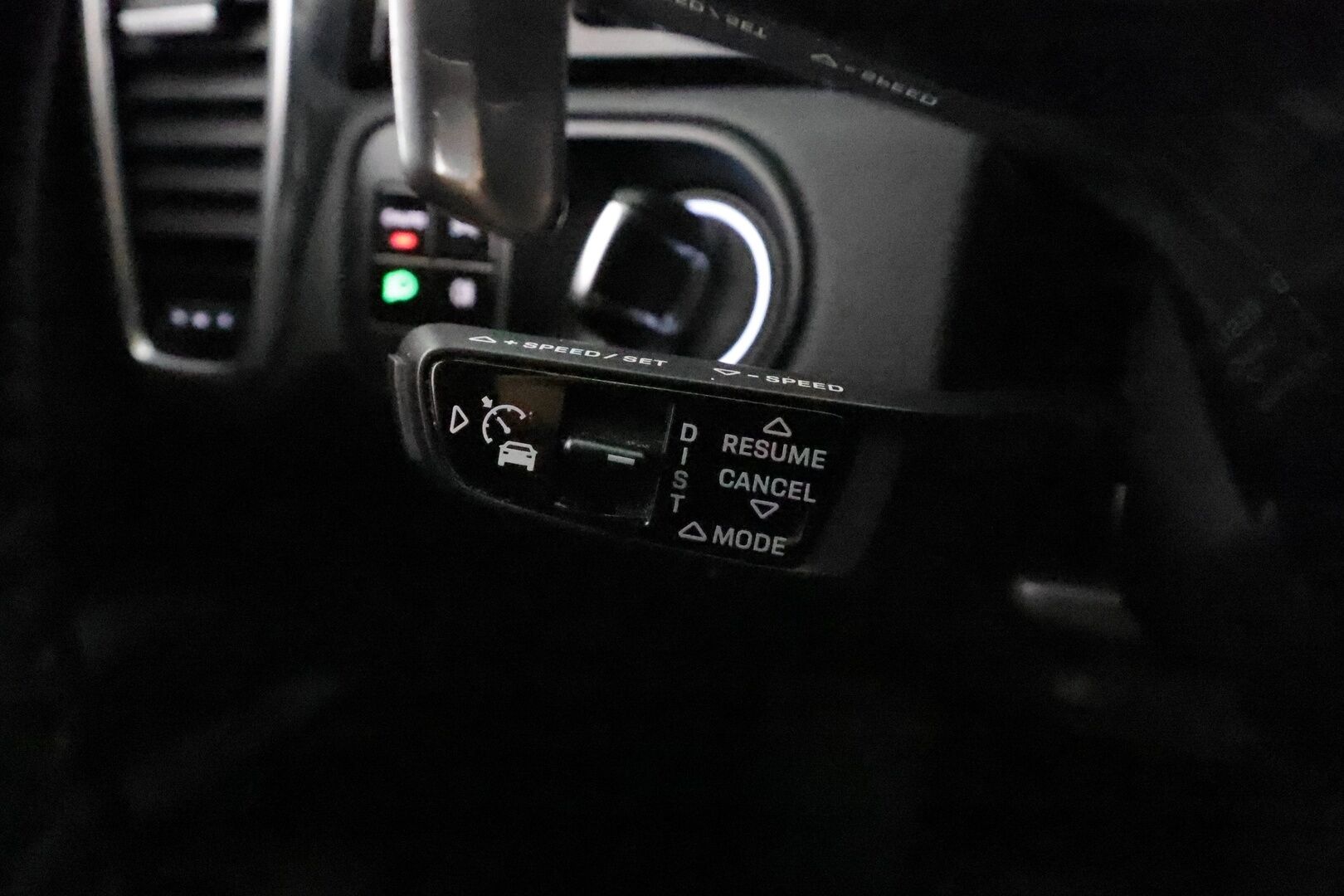 Porsche Cayenne 2020 E-Hybrid Coupé **Lasikatto / ACC / Matrix-LED / 360° / Muistipenkki / Sport Chrono Plus / Ilma-alusta / Koukku / Navi** - 2,99 % KORKOTARJOUS TÄHÄN AUTOON 21.9. ASTI! - 2-Omisteinen Suomi-auto / Kahdet Renkaat 