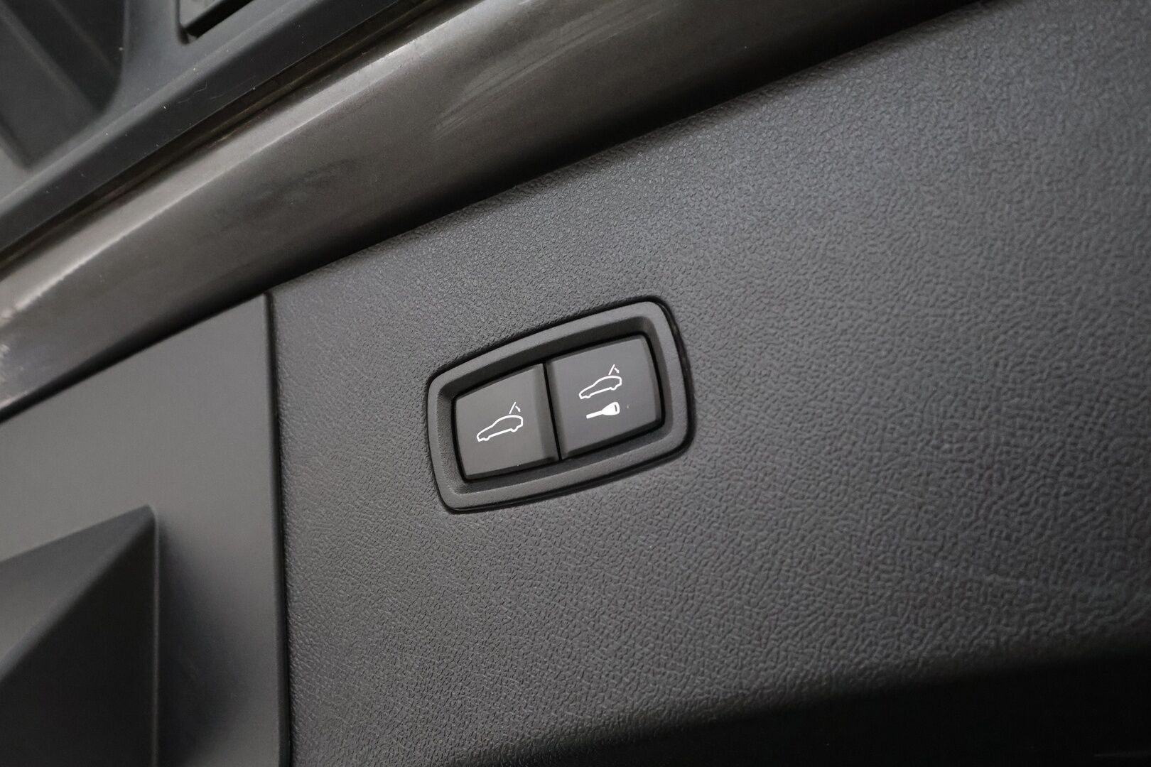 Porsche Cayenne 2020 E-Hybrid Coupé **Lasikatto / ACC / Matrix-LED / 360° / Muistipenkki / Sport Chrono Plus / Ilma-alusta / Koukku / Navi** - 2,99 % KORKOTARJOUS TÄHÄN AUTOON 21.9. ASTI! - 2-Omisteinen Suomi-auto / Kahdet Renkaat 
