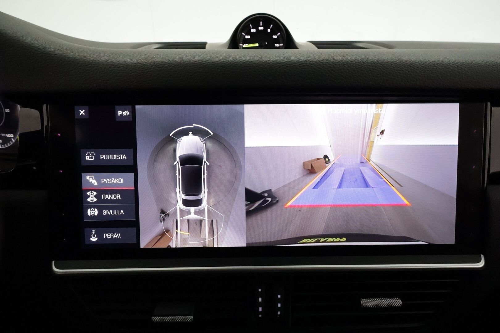 Porsche Cayenne 2020 E-Hybrid Coupé **Lasikatto / ACC / Matrix-LED / 360° / Muistipenkki / Sport Chrono Plus / Ilma-alusta / Koukku / Navi** - 2,99 % KORKOTARJOUS TÄHÄN AUTOON 21.9. ASTI! - 2-Omisteinen Suomi-auto / Kahdet Renkaat 
