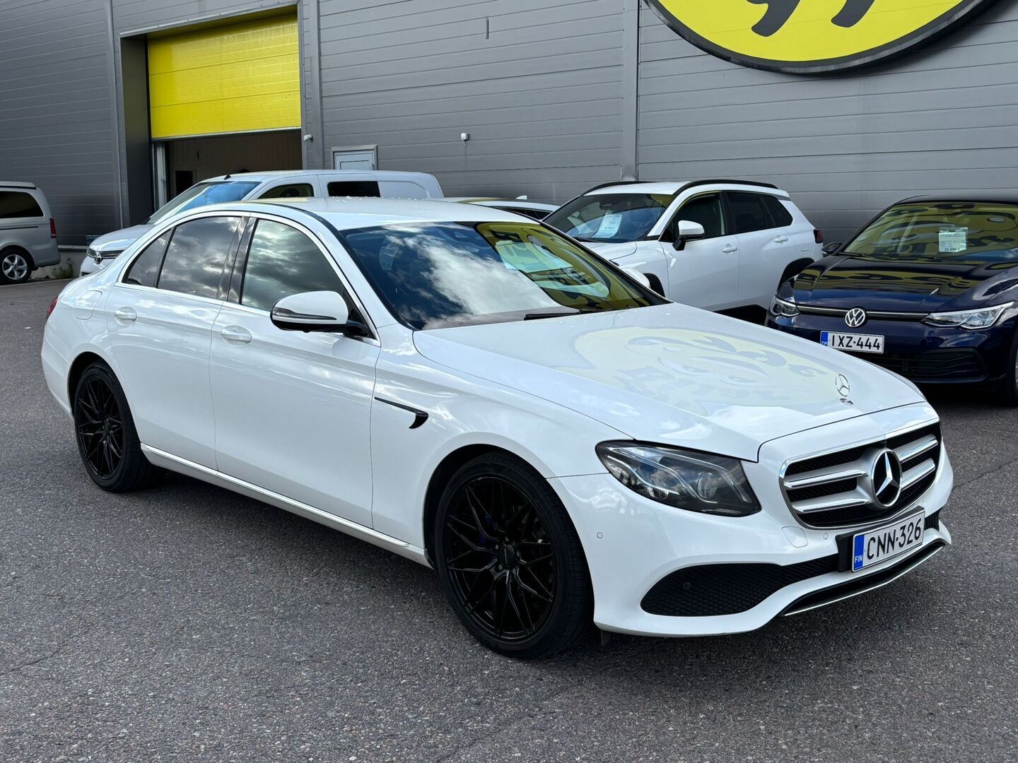 Mercedes-Benz E 2017 220 d A Premium Business*HUD / Widescreen / Tutkat / 360 Kamera* - *Juuri Saapunut / Siisti*