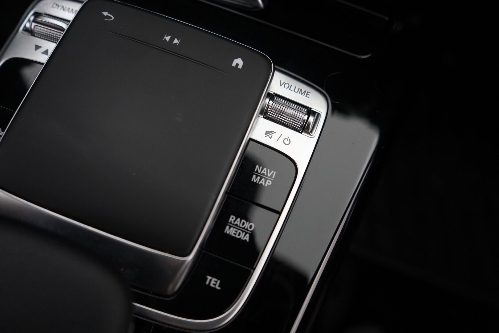 Mercedes-Benz CLA 2019 180 A Business Progressive * Multibeam LED / Digimittaristo / Urheilu Istuimet / Keyless / P.Kamera * - Suomi-auto / Kahdet renkaat alumiinivantein / Upea