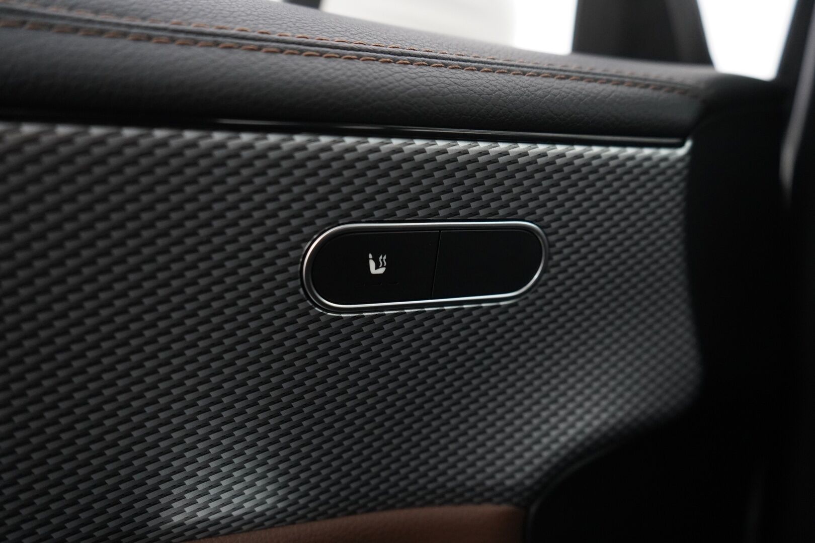 Mercedes-Benz CLA 2019 180 A Business Progressive * Multibeam LED / Digimittaristo / Urheilu Istuimet / Keyless / P.Kamera * - Suomi-auto / Kahdet renkaat alumiinivantein / Upea