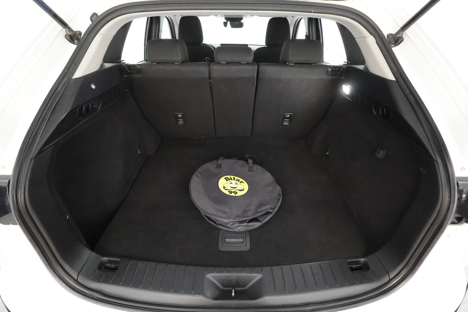 Mazda CX-60 2023 2.5 PHEV 8AT AWD Exclusive-Line * Vakkari / Koukku / HUD / LED / P.Kamera / Keyless / Apple&Android * - 1.Om Suomi-auto / Kahdet Renkaat - HULLUT AVAJAISHULINAT KORKOTARJOUS 3,29 %