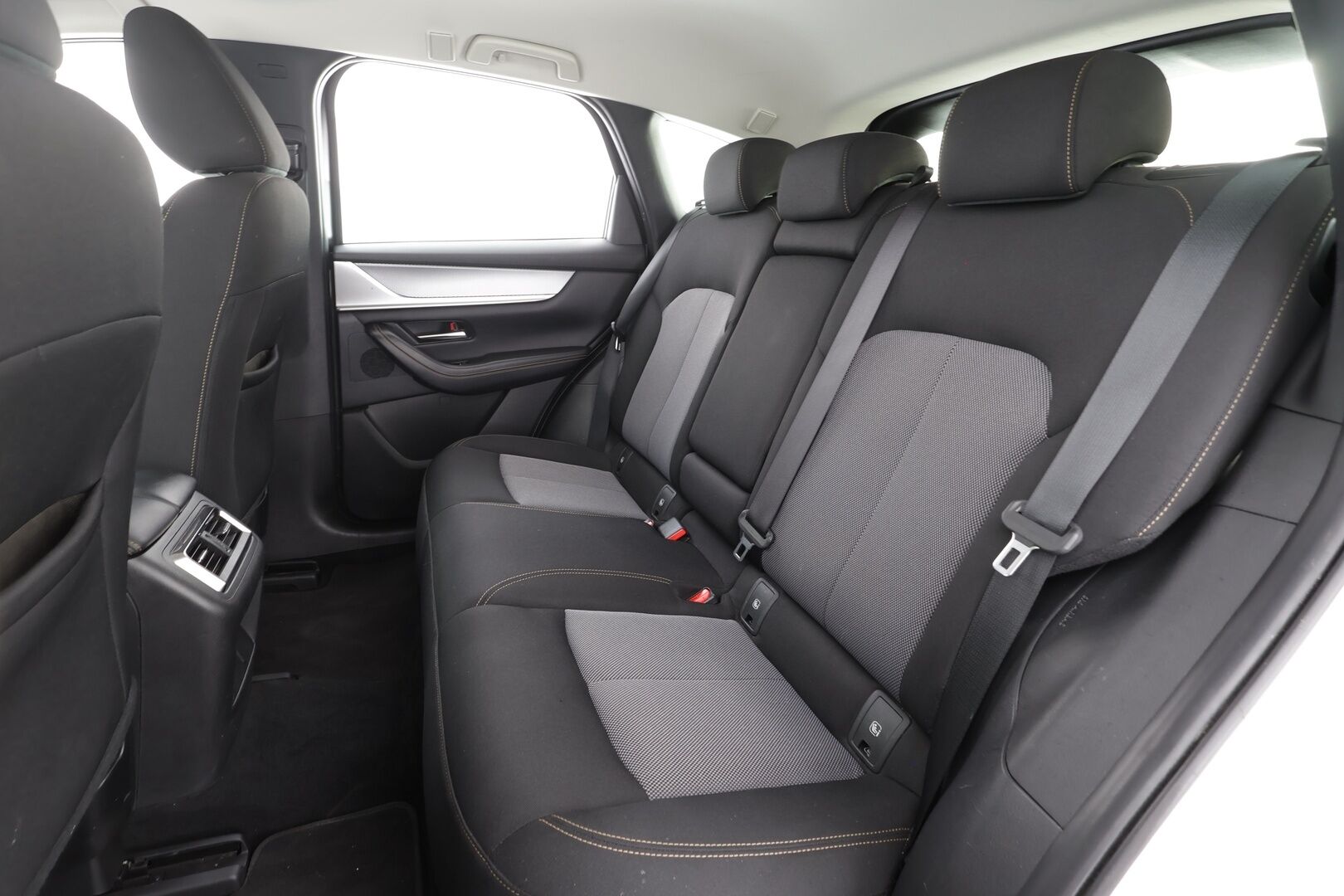 Mazda CX-60 2023 2.5 PHEV 8AT AWD Exclusive-Line * Vakkari / Koukku / HUD / LED / P.Kamera / Keyless / Apple&Android * - 1.Om Suomi-auto / Kahdet Renkaat - HULLUT AVAJAISHULINAT KORKOTARJOUS 3,29 %