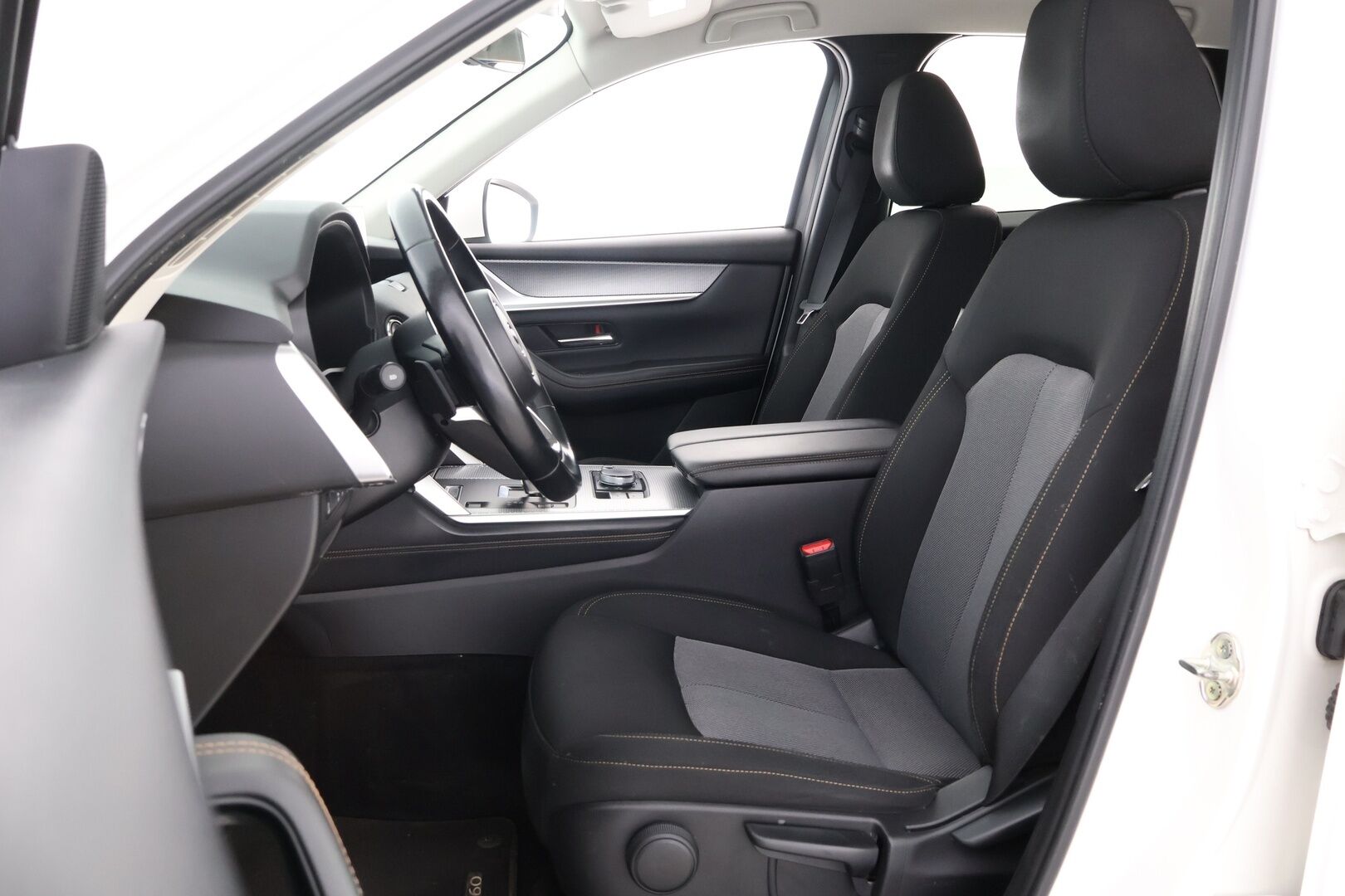 Mazda CX-60 2023 2.5 PHEV 8AT AWD Exclusive-Line - 1.Om Suomi-auto | Vetokoukku | HUD | Peruutuskamera | KeyLess | Vakkari | Apple&Android | LED | BLIS | Ratinlämmitys | Huippusiisti!