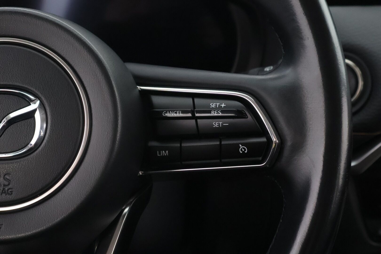 Mazda CX-60 2023 2.5 PHEV 8AT AWD Exclusive-Line - 1.Om Suomi-auto | Vetokoukku | HUD | Peruutuskamera | KeyLess | Vakkari | Apple&Android | LED | BLIS | Ratinlämmitys | Huippusiisti!