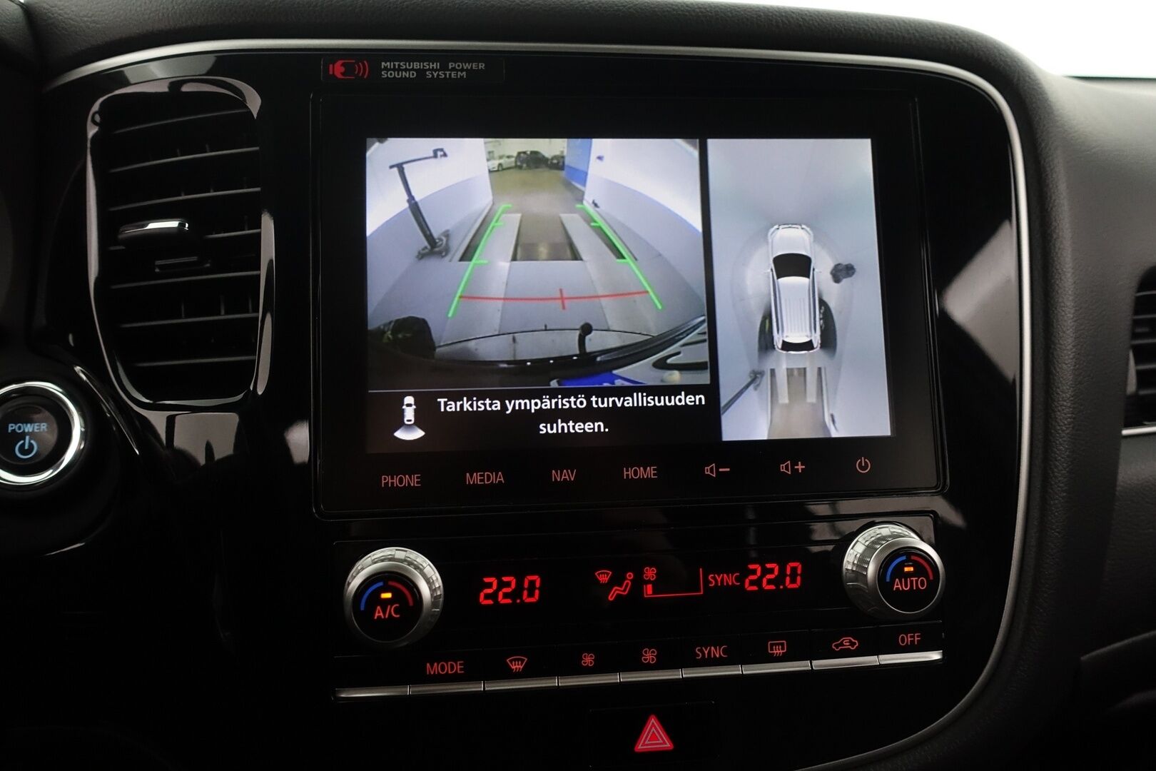 Mitsubishi Outlander PHEV 2020 Instyle 4WD 5P * ACC / Vetokoukku / Kattoluukku / 360 Kamera / Nahkasisusta / Keyless / Lämm. Tuulilasi / AppleCarPlay - Suomi-auto / Ratinlämmitin / LED / Navi / 2X Renkaat & Vanteet