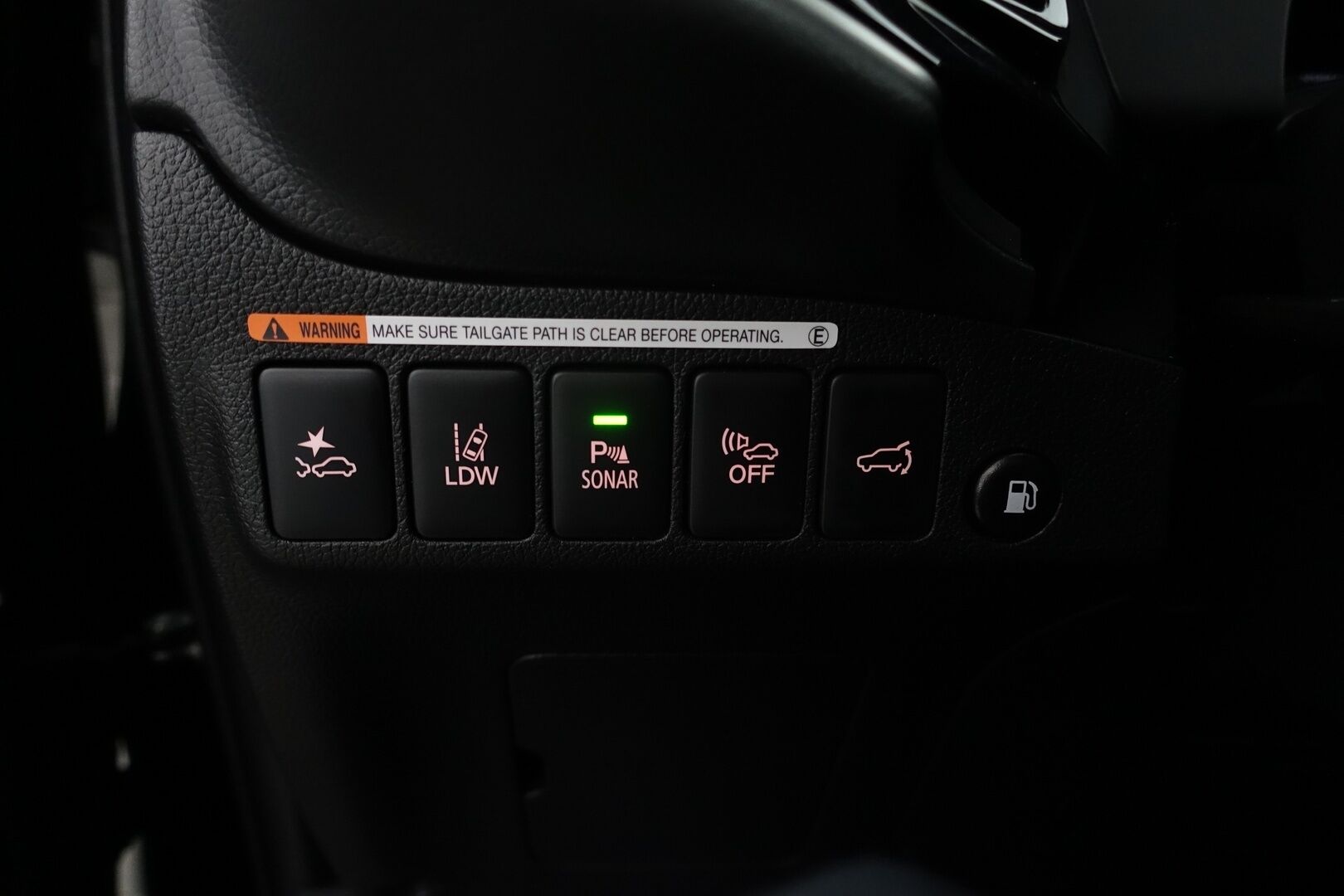 Mitsubishi Outlander PHEV 2020 Instyle 4WD 5P * ACC / Vetokoukku / Kattoluukku / 360 Kamera / Nahkasisusta / Keyless / Lämm. Tuulilasi / AppleCarPlay - Suomi-auto / Ratinlämmitin / LED / Navi / 2X Renkaat & Vanteet