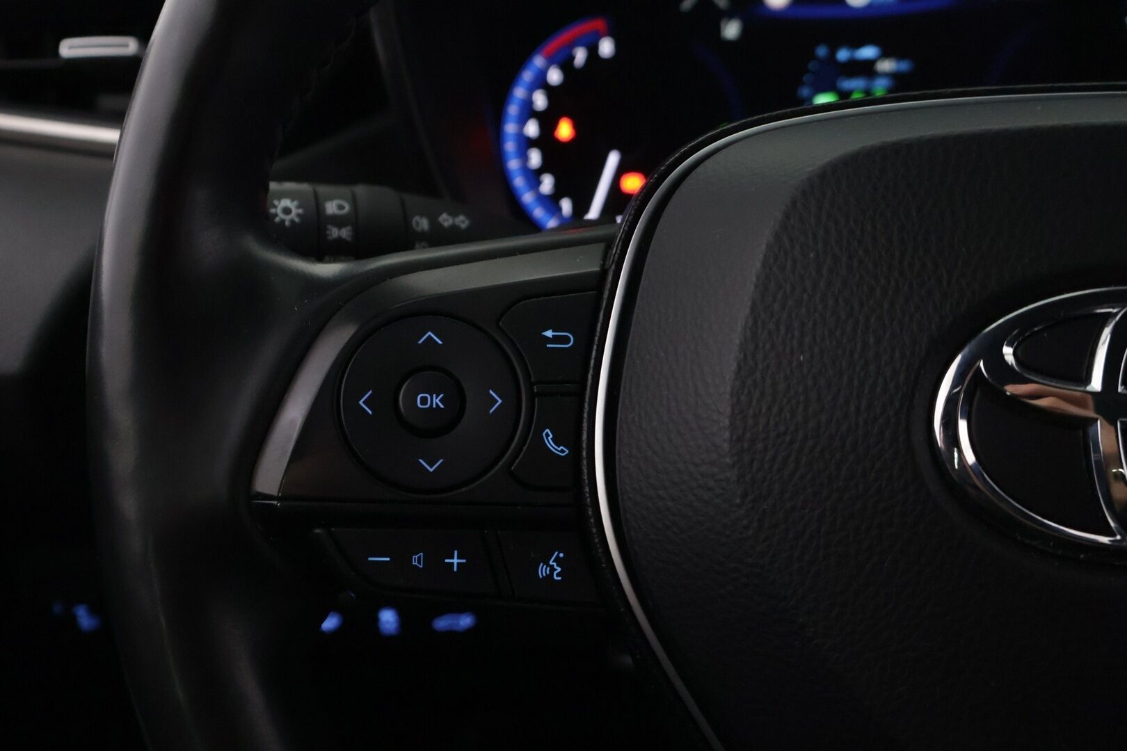 Toyota Corolla 2019 Touring Sports 2,0 Hybrid Active Business