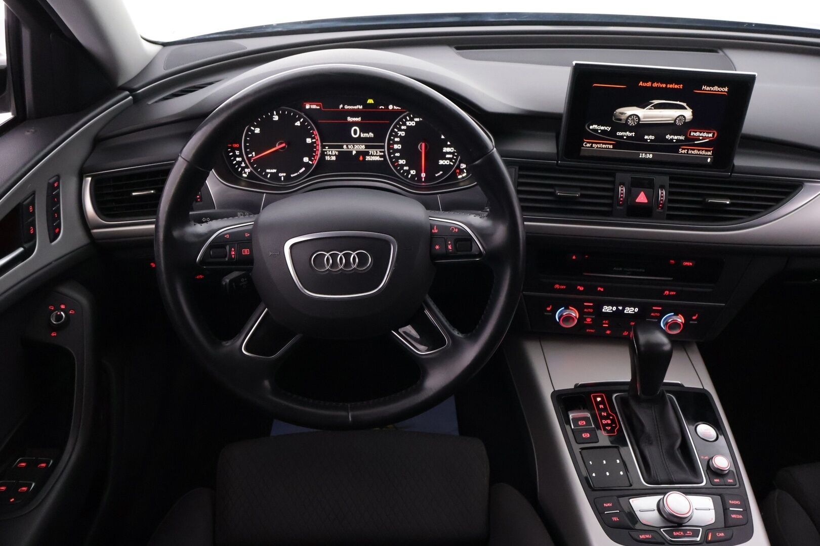 Audi A6 2016 Avant Business Sport 3,0 V6 TDI 160 kW quattro S tronic - Huippuvarusteet! | Webasto | Kamera | Sporttipenkit | Muistipenkki | Taittuva Koukku | Navi |