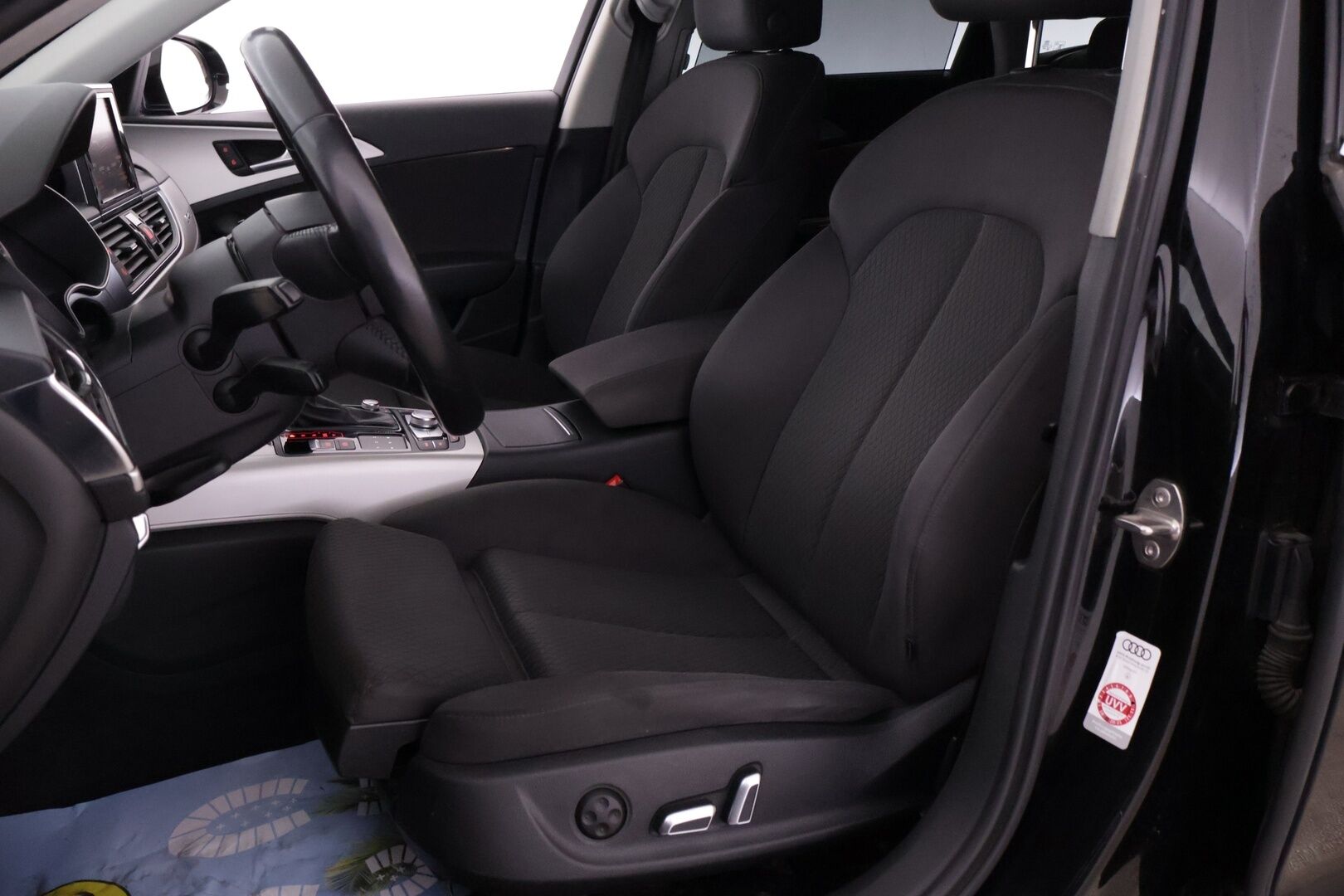 Audi A6 2016 Avant Business Sport 3,0 V6 TDI 160 kW quattro S tronic - Huippuvarusteet! | Webasto | Kamera | Sporttipenkit | Muistipenkki | Taittuva Koukku | Navi |