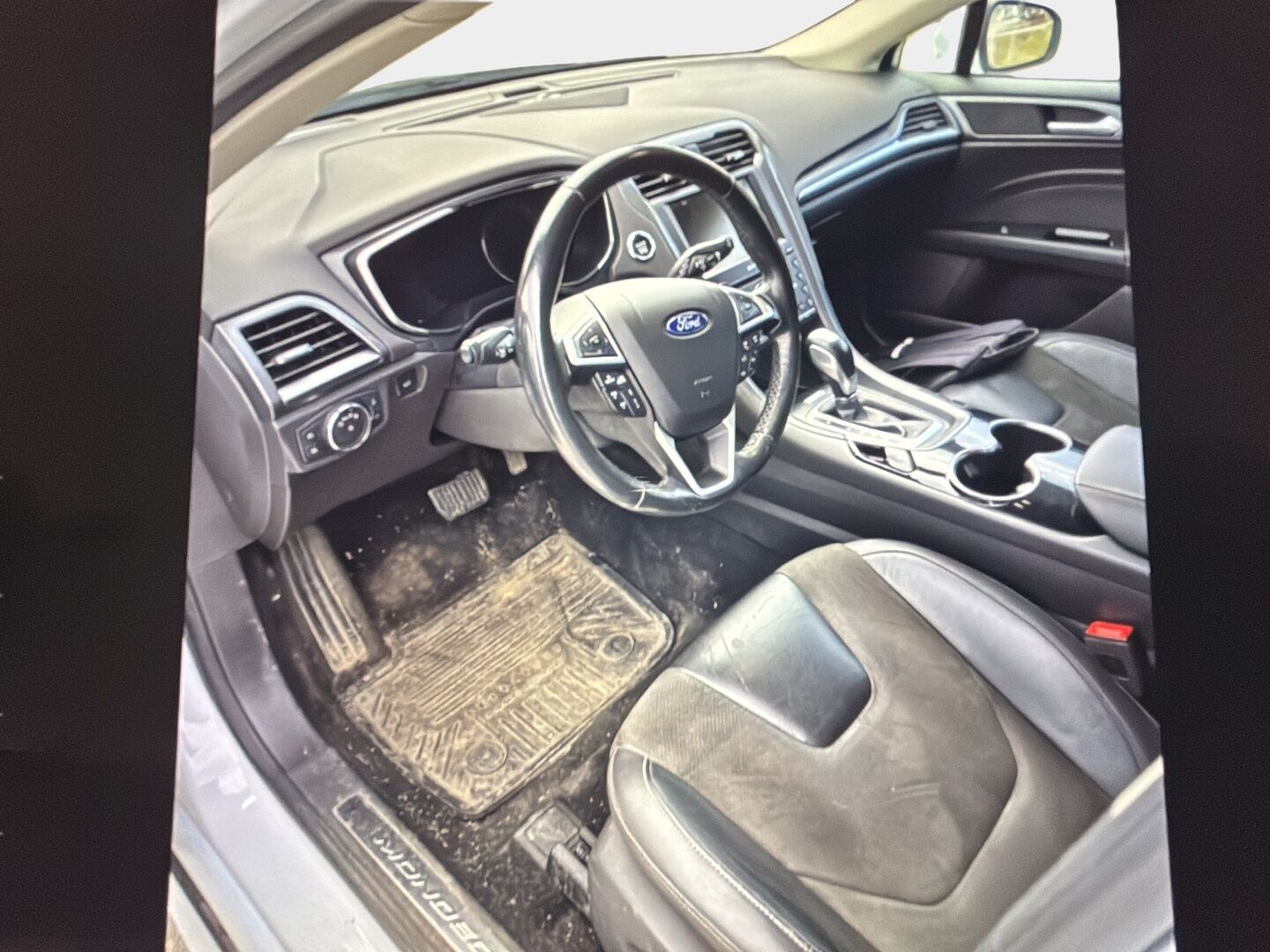 Ford Mondeo 2016 2,0 TDCi 180hv PowerShift AWD ST-line Wagon ** Webasto / ACC / Kuskin muisti-istuin / Nahka-alcantara / Dynamic LED * - Vaihteisto juuri remontoitu! / KeyLessGo / Kaistavahti / Navi / Hyvä huoltohistoria - HULLUT AVAJAISHULINAT KORKOTARJOUS 3,29 %