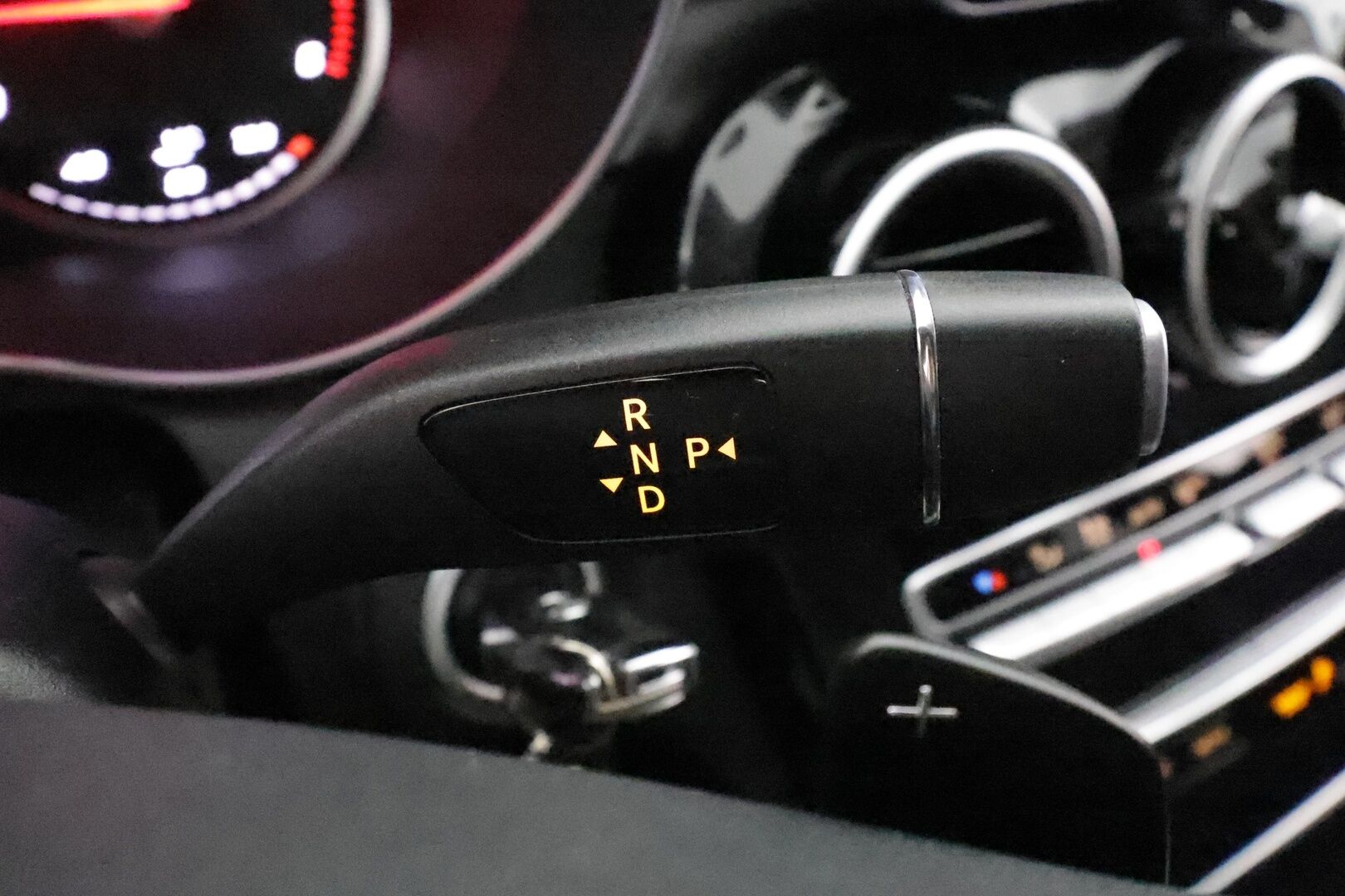 Mercedes-Benz C 2016 220 d T 4MATIC AMG **Webasto / Koukku / P-Kamera / Sporttipenkit / LED / Sähköluukku** - Näyttävä C Mersu kaksilla renkailla ja vanteilla, sekä AMG paketilla!