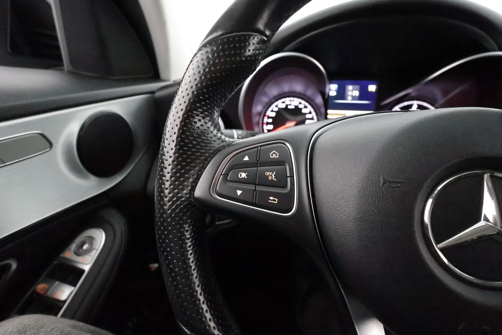 Mercedes-Benz C 2016 220 d 4MATIC AMG ** Webasto / Koukku / P-Kamera / TULOSSA