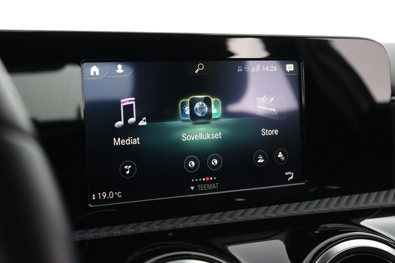 Mercedes-Benz A 2020 200 A sedan Launch Edition Style - Suomiauto / Vetokoukku / Peruutuskamera / Digimittari / LED High Perfomance / Puolinahkasisusta / Sporttipenkit / Juuri tullut Tampereelle!
