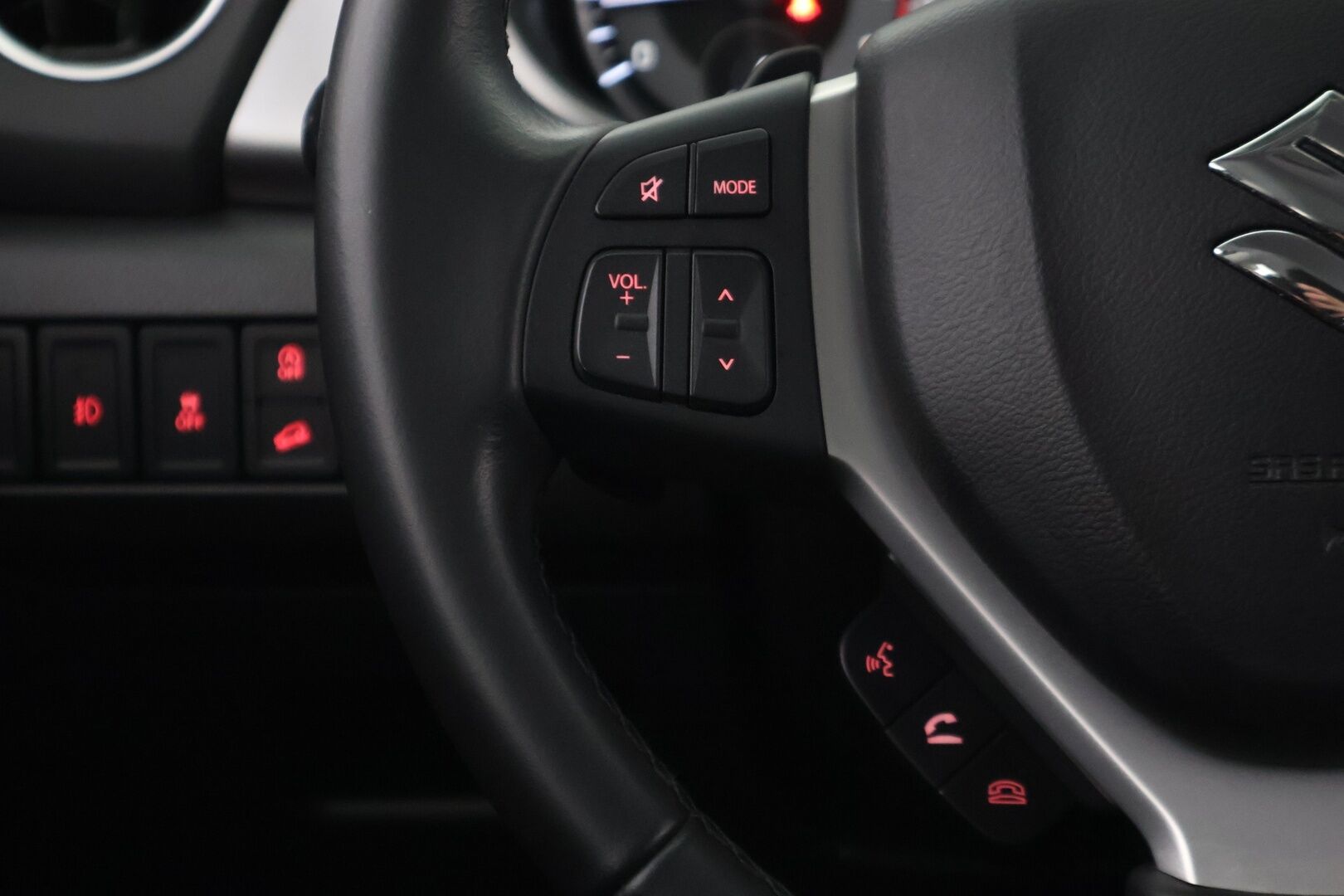 Suzuki Vitara 2021 1,4 BOOSTERJET 4WD GL+ 6AT HYBRID