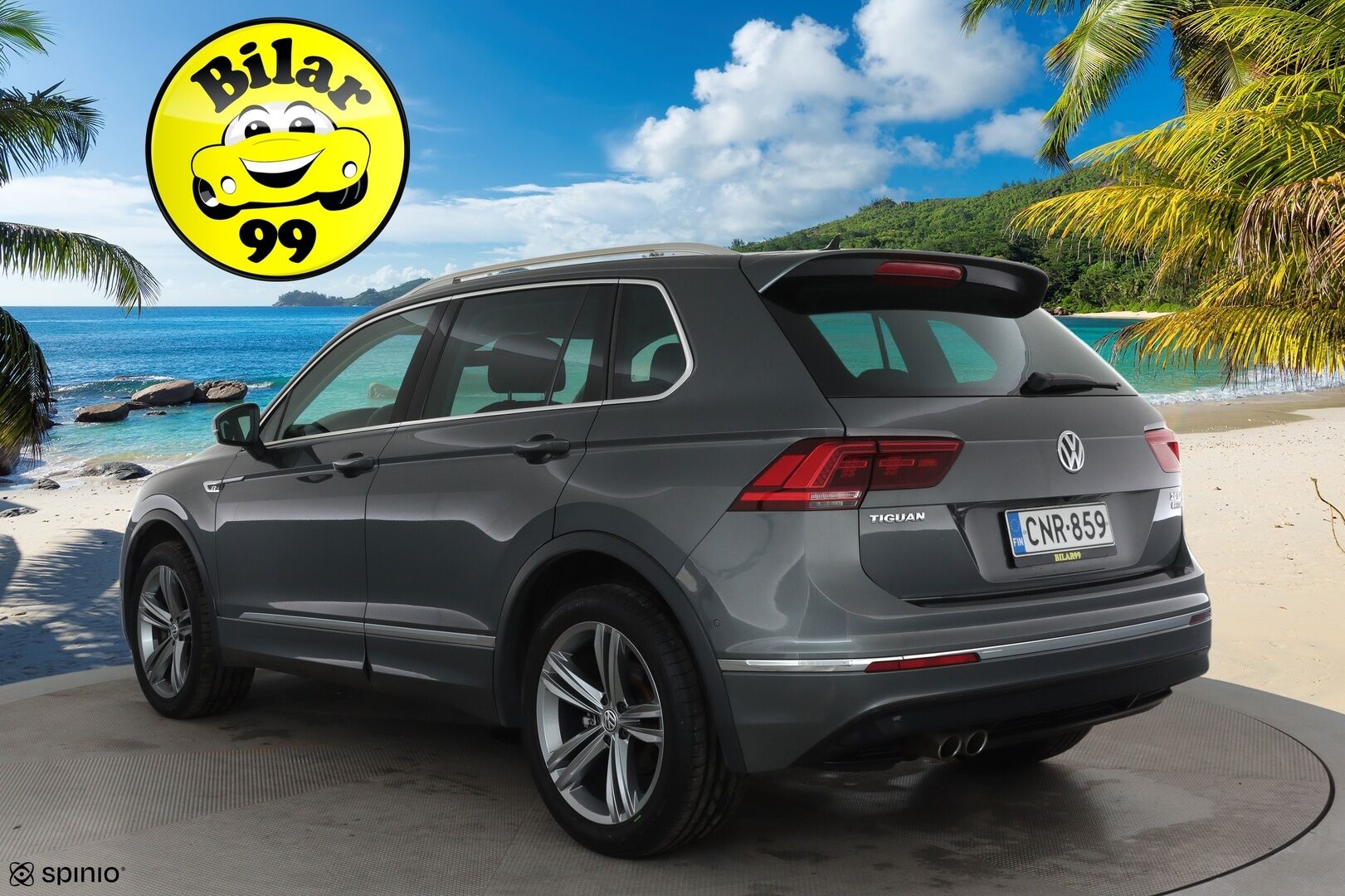 Volkswagen Tiguan 2017 R-Line 2,0 TDI SCR 140 kW 4MOTION DSG **Webasto / Adapt.vakkari / LED / Koukku / P.kamera / Digimittaristo / KeylessGo** - Kahdet renkaat aluvanteilla