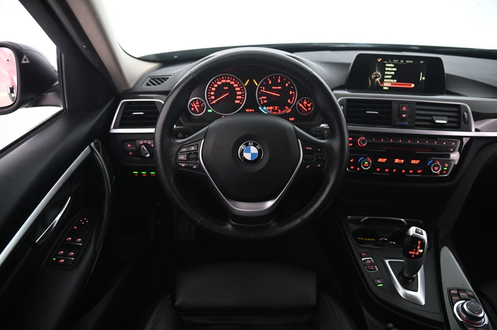BMW 320 2017 F31 Touring 320d A xDrive Business Exclusive Luxury - EI AdBlueta! | ACC | BLIS | Navi | 360 Tutkat | Sporttipenkit | Comfort Access |  B47 | 2x renkaat&vanteet