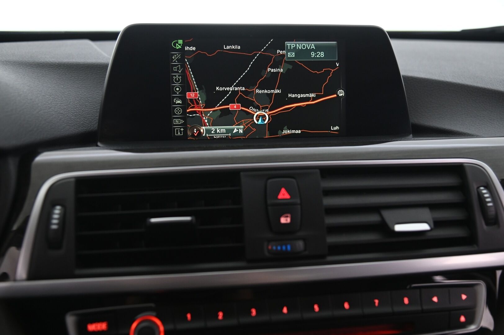 BMW 320 2017 F31 Touring 320d A xDrive Business Exclusive Luxury - EI AdBlueta! | ACC | BLIS | Navi | 360 Tutkat | Sporttipenkit | Comfort Access |  B47 | 2x renkaat&vanteet