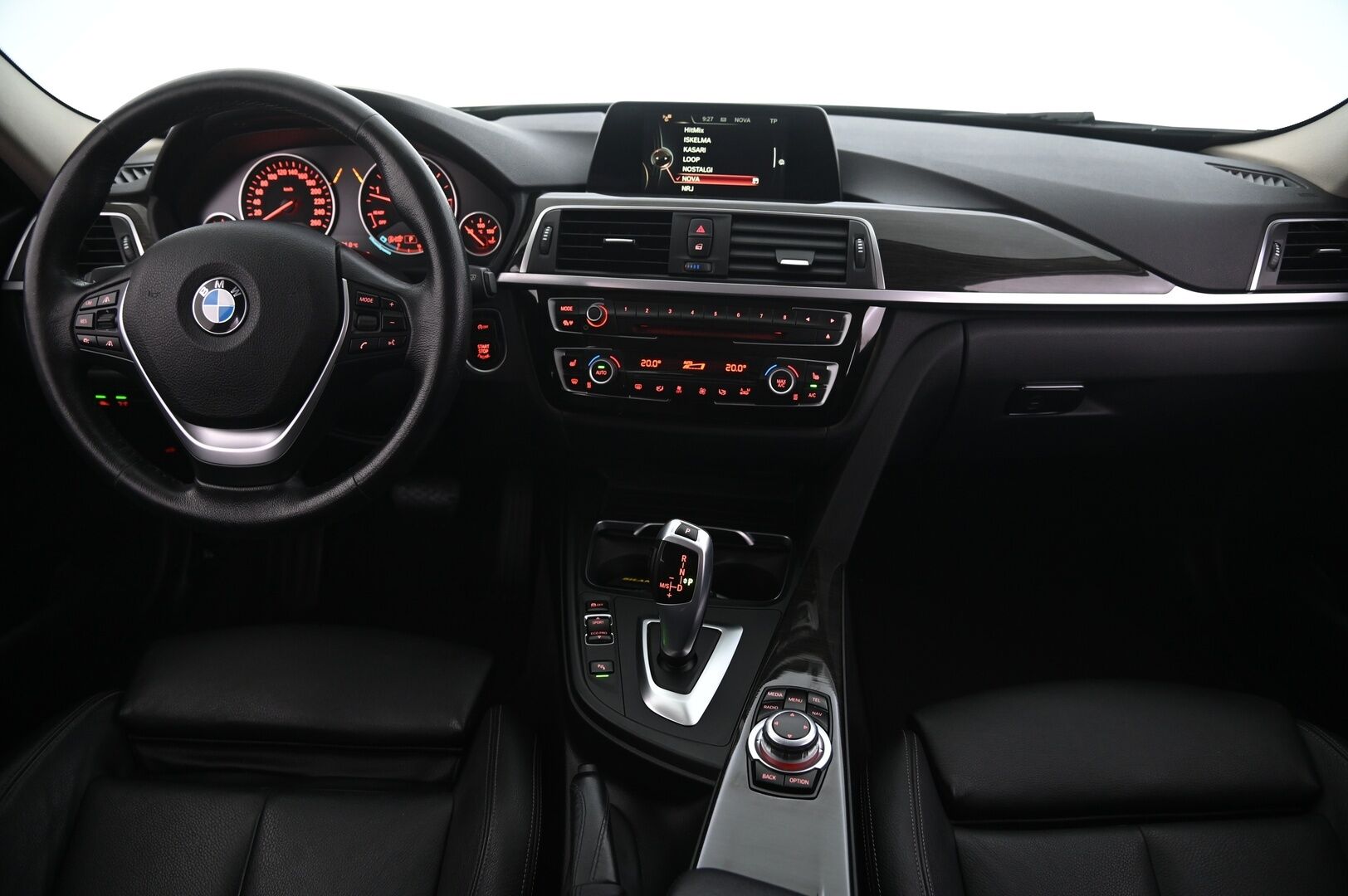 BMW 320 2017 F31 Touring 320d A xDrive Business Exclusive Luxury - EI AdBlueta! | ACC | BLIS | Navi | 360 Tutkat | Sporttipenkit | Comfort Access |  B47 | 2x renkaat&vanteet